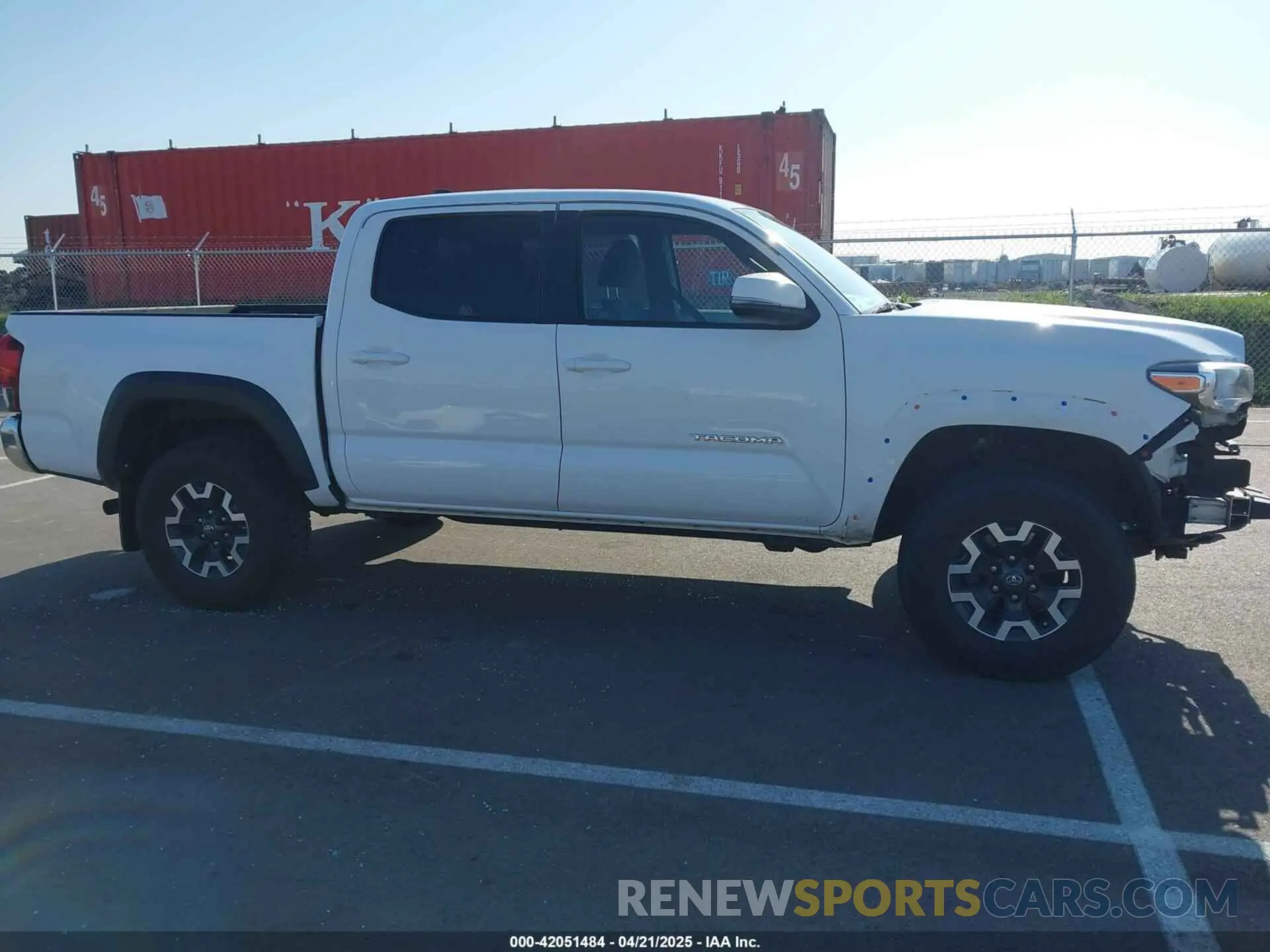13 Photograph of a damaged car 3TMCZ5AN1KM210911 TOYOTA TACOMA 2019