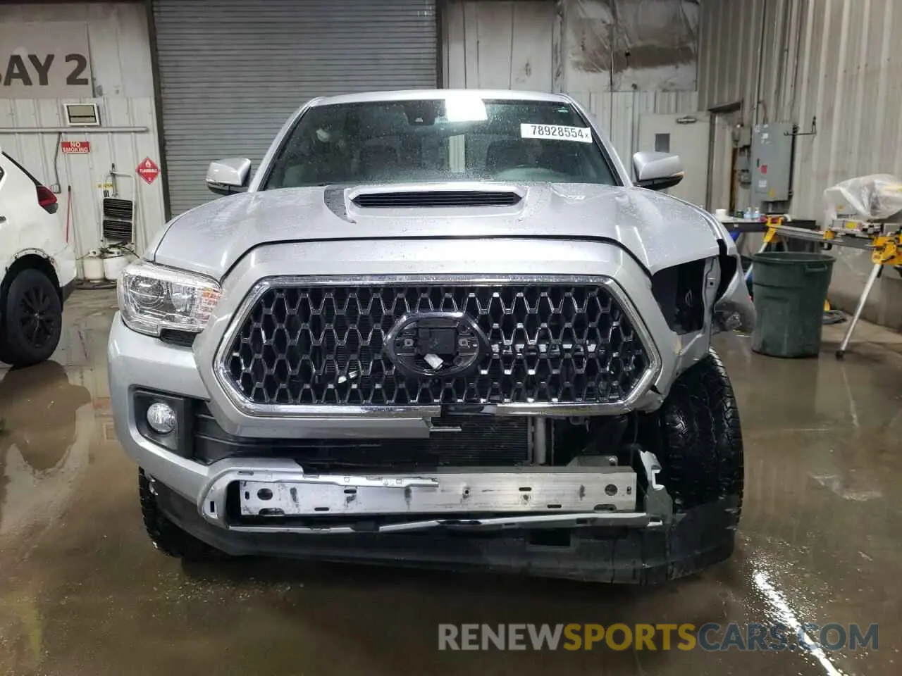 5 Photograph of a damaged car 3TMCZ5AN1KM219012 TOYOTA TACOMA 2019