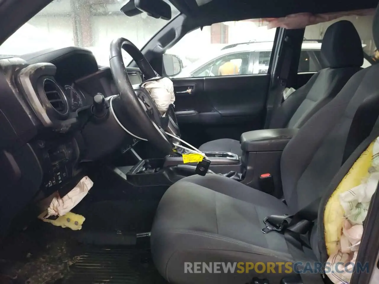 7 Photograph of a damaged car 3TMCZ5AN1KM219012 TOYOTA TACOMA 2019