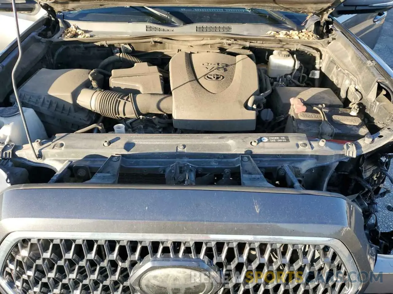 12 Photograph of a damaged car 3TMCZ5AN1KM222735 TOYOTA TACOMA 2019