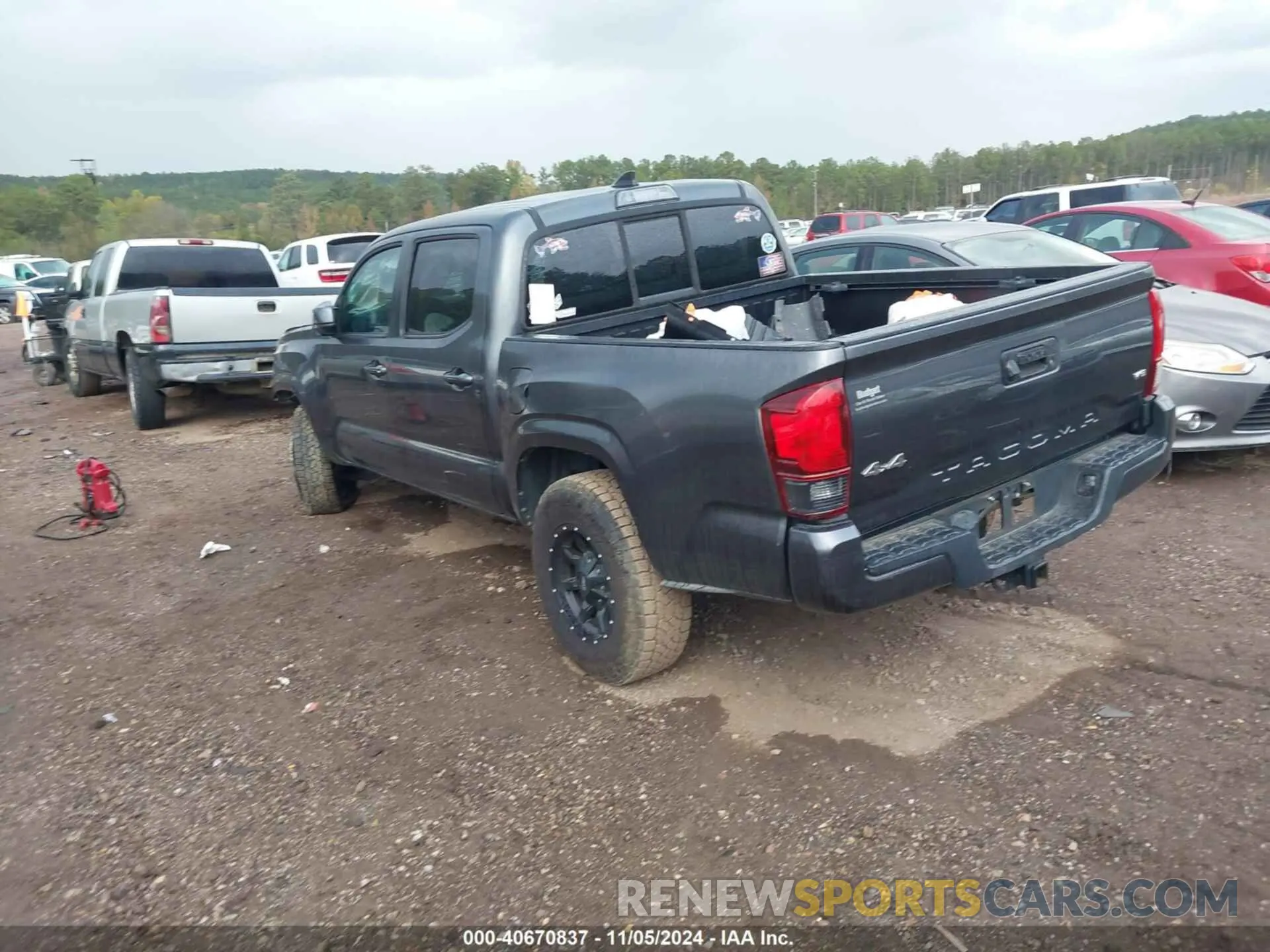 3 Photograph of a damaged car 3TMCZ5AN1KM255606 TOYOTA TACOMA 2019