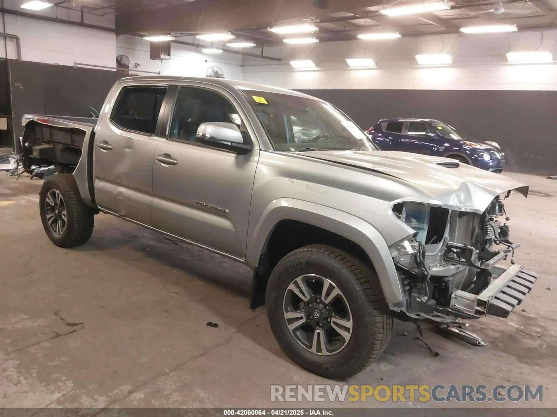 1 Photograph of a damaged car 3TMCZ5AN1KM256173 TOYOTA TACOMA 2019