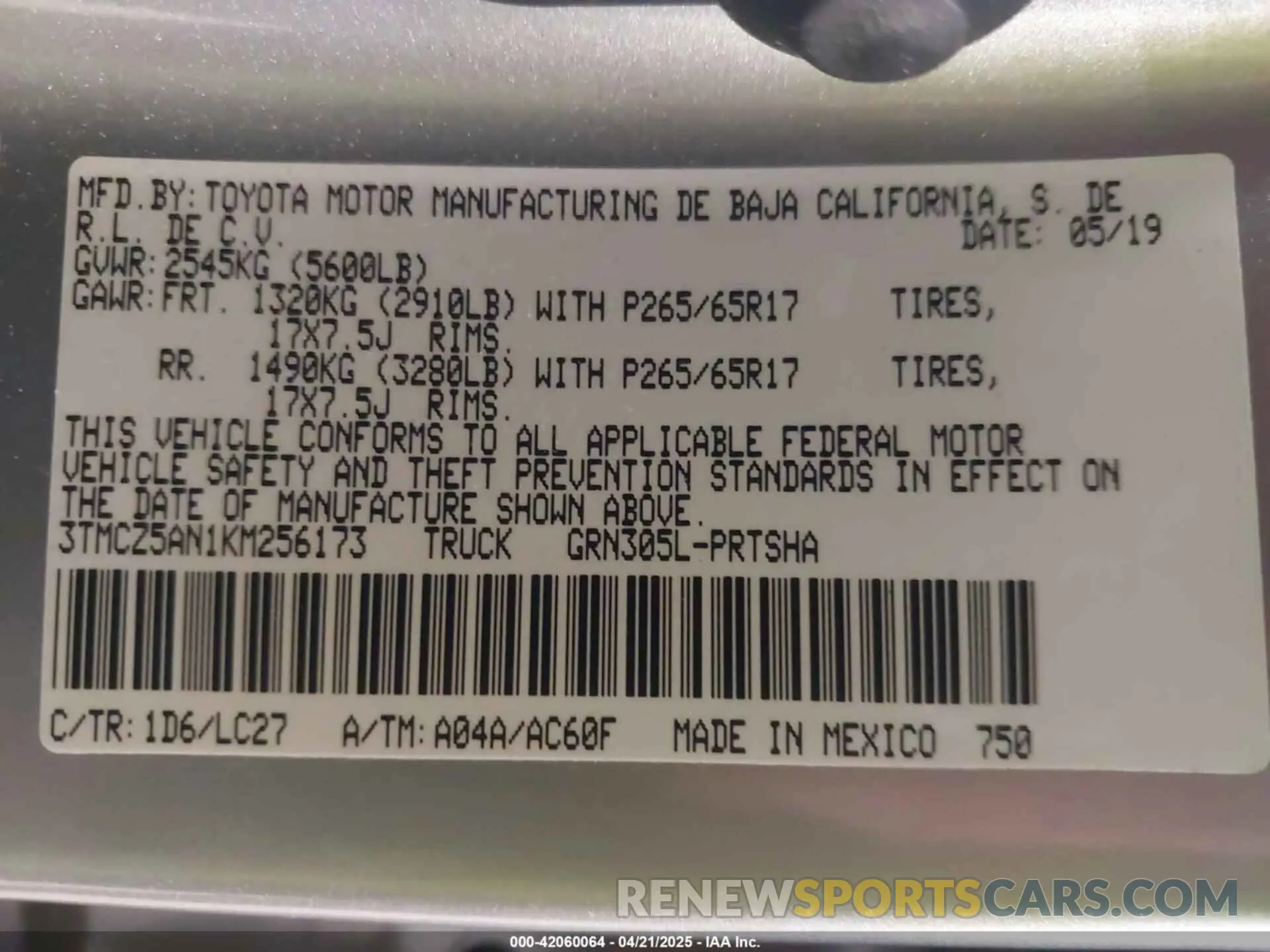 9 Photograph of a damaged car 3TMCZ5AN1KM256173 TOYOTA TACOMA 2019