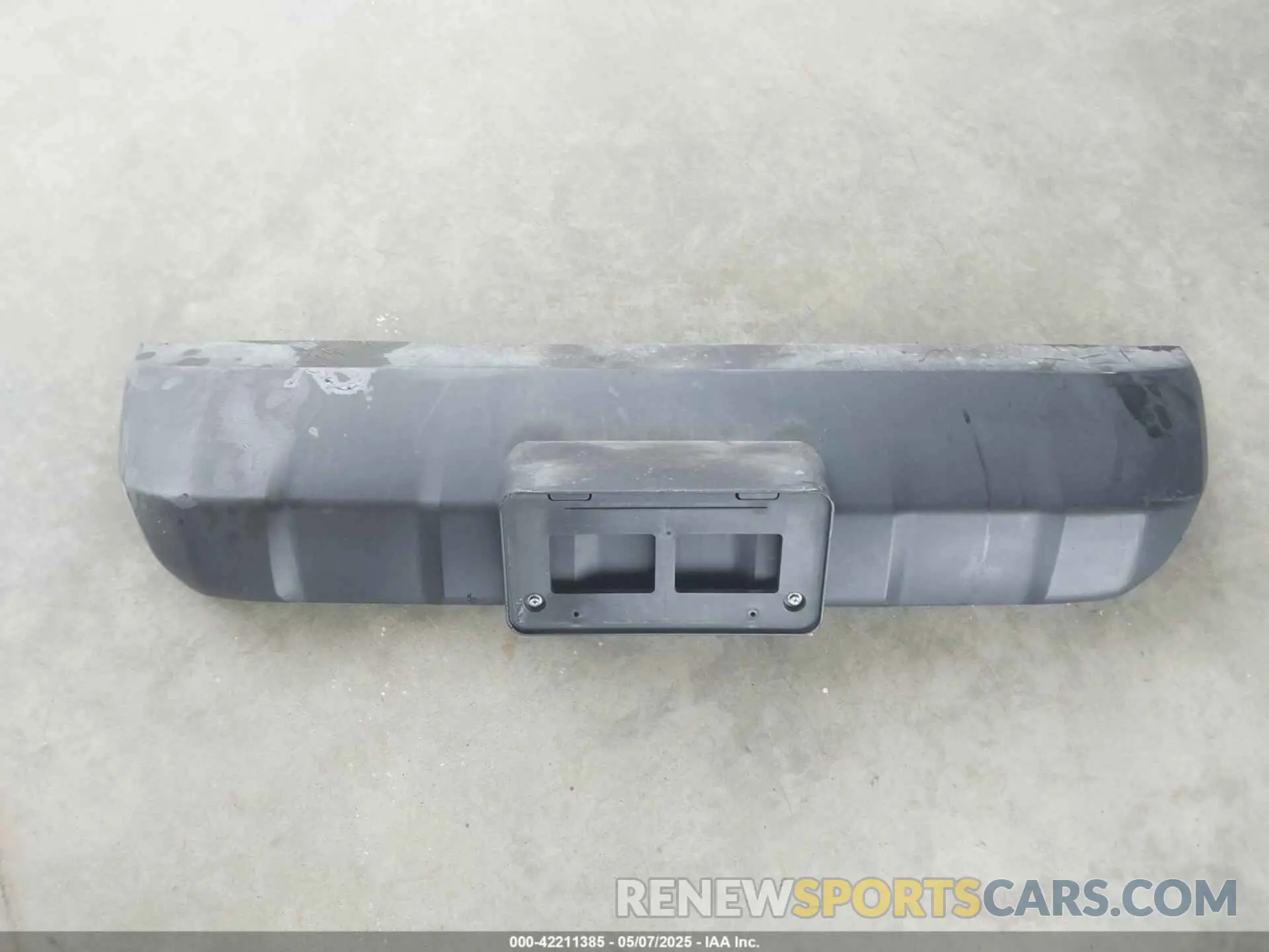12 Photograph of a damaged car 3TMCZ5AN1KM257081 TOYOTA TACOMA 2019
