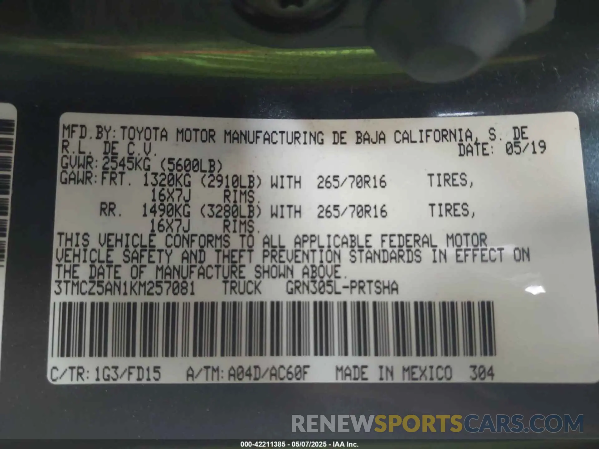 9 Photograph of a damaged car 3TMCZ5AN1KM257081 TOYOTA TACOMA 2019
