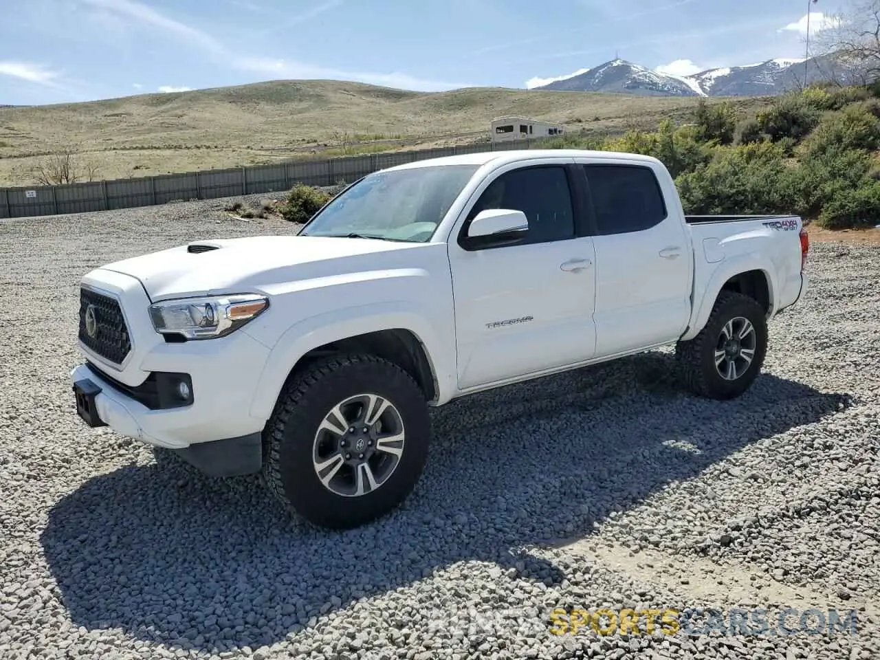 1 Photograph of a damaged car 3TMCZ5AN1KM263494 TOYOTA TACOMA 2019