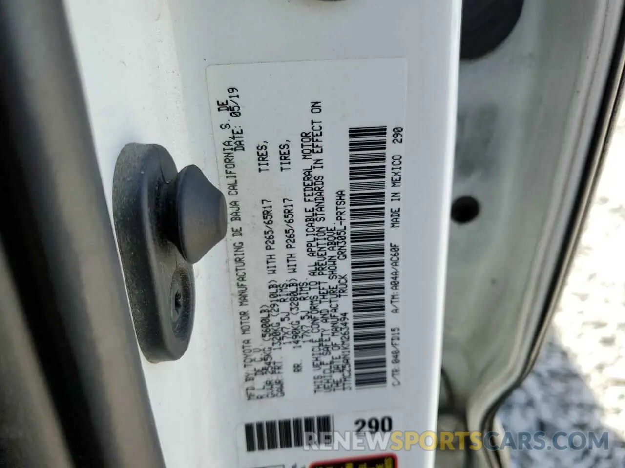12 Photograph of a damaged car 3TMCZ5AN1KM263494 TOYOTA TACOMA 2019