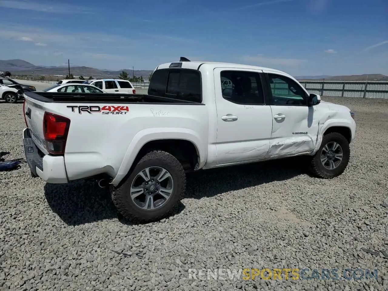3 Photograph of a damaged car 3TMCZ5AN1KM263494 TOYOTA TACOMA 2019