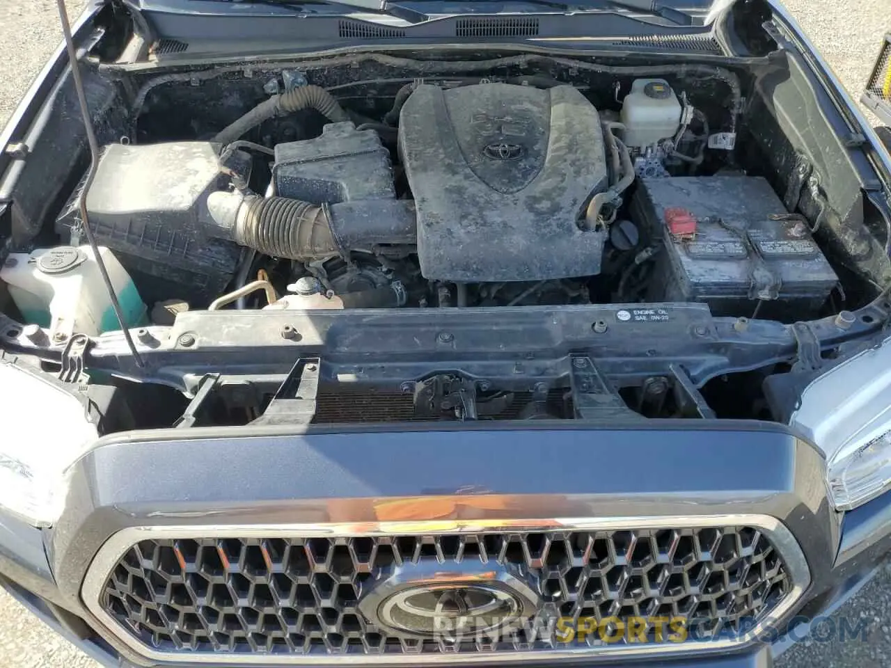 11 Photograph of a damaged car 3TMCZ5AN1KM266315 TOYOTA TACOMA 2019