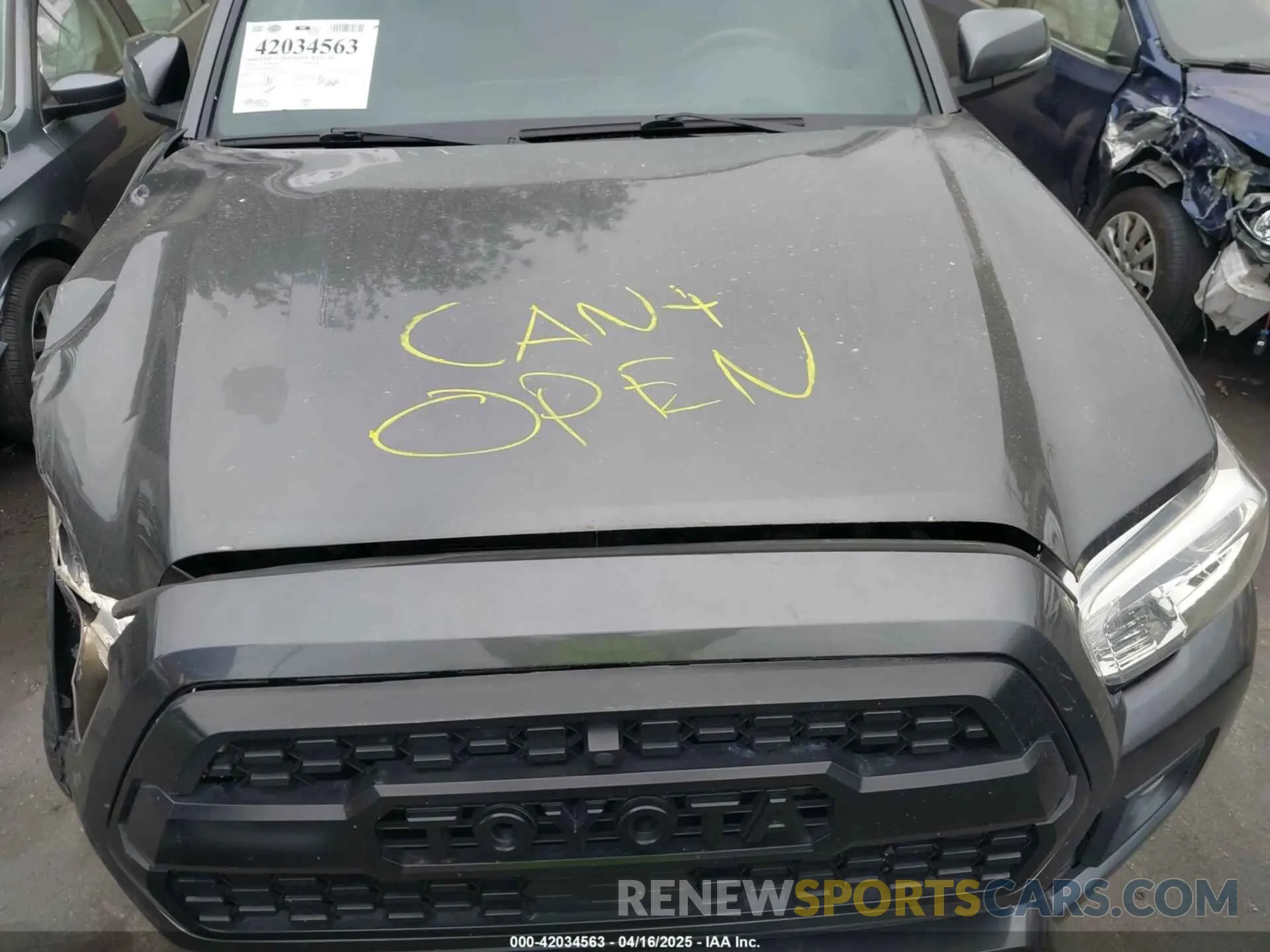 10 Photograph of a damaged car 3TMCZ5AN1KM267271 TOYOTA TACOMA 2019
