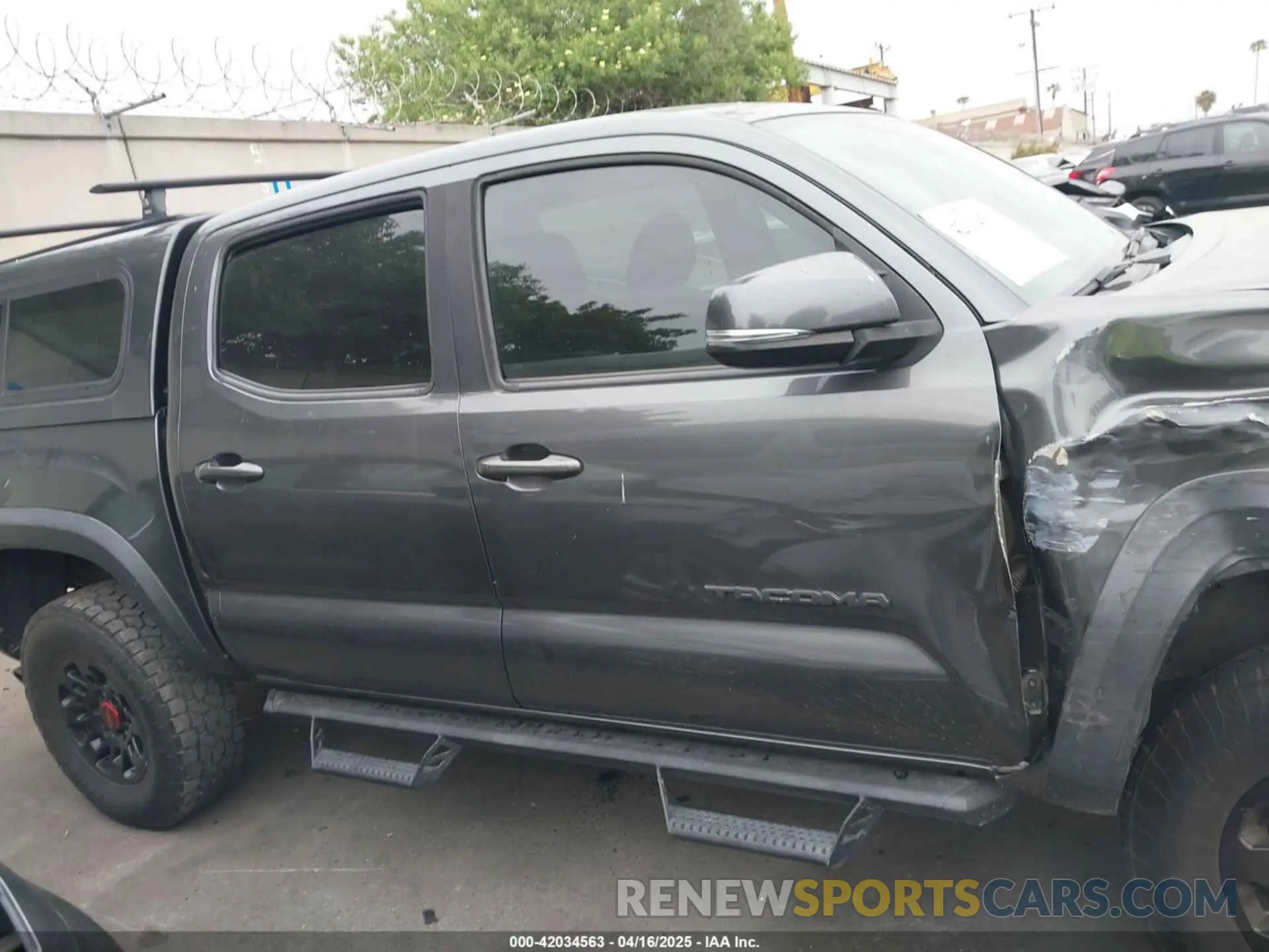 14 Photograph of a damaged car 3TMCZ5AN1KM267271 TOYOTA TACOMA 2019