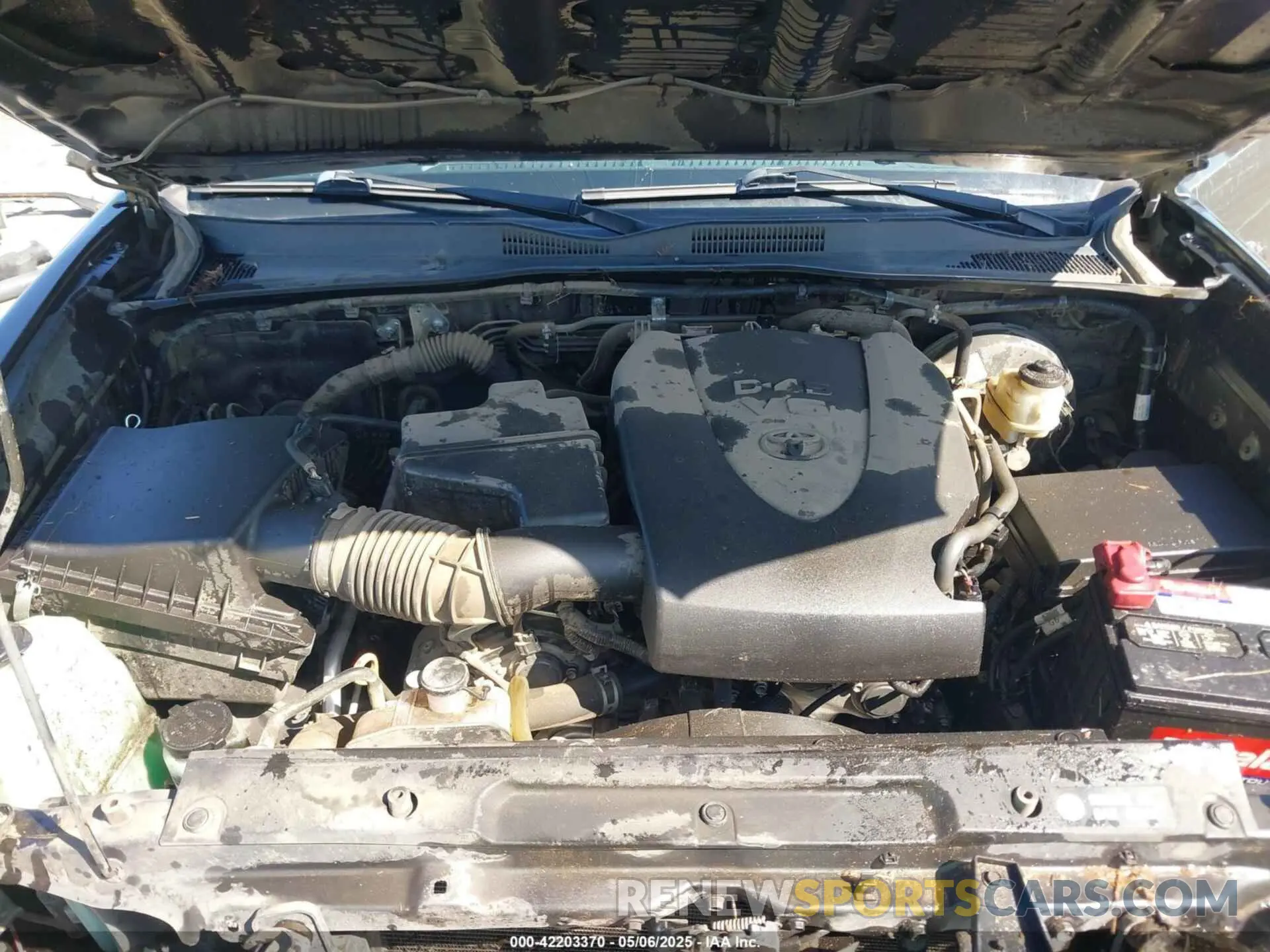 10 Photograph of a damaged car 3TMCZ5AN1KM272891 TOYOTA TACOMA 2019