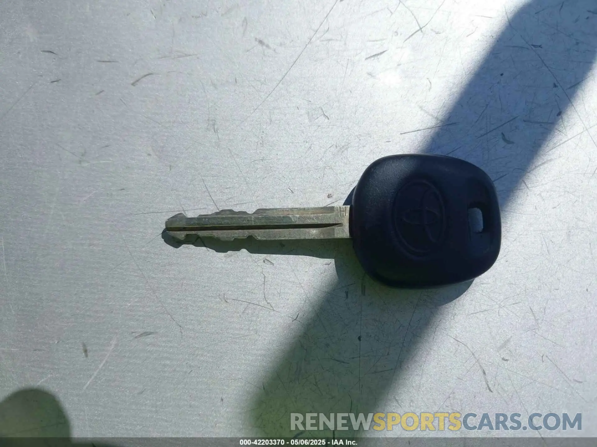 11 Photograph of a damaged car 3TMCZ5AN1KM272891 TOYOTA TACOMA 2019