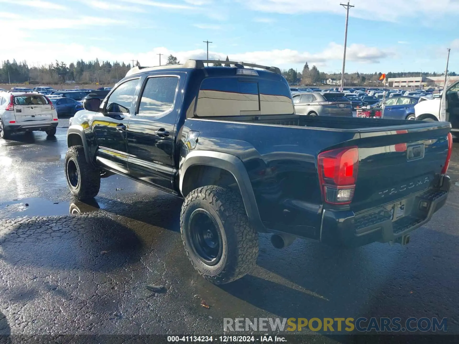 3 Photograph of a damaged car 3TMCZ5AN1KM274494 TOYOTA TACOMA 2019
