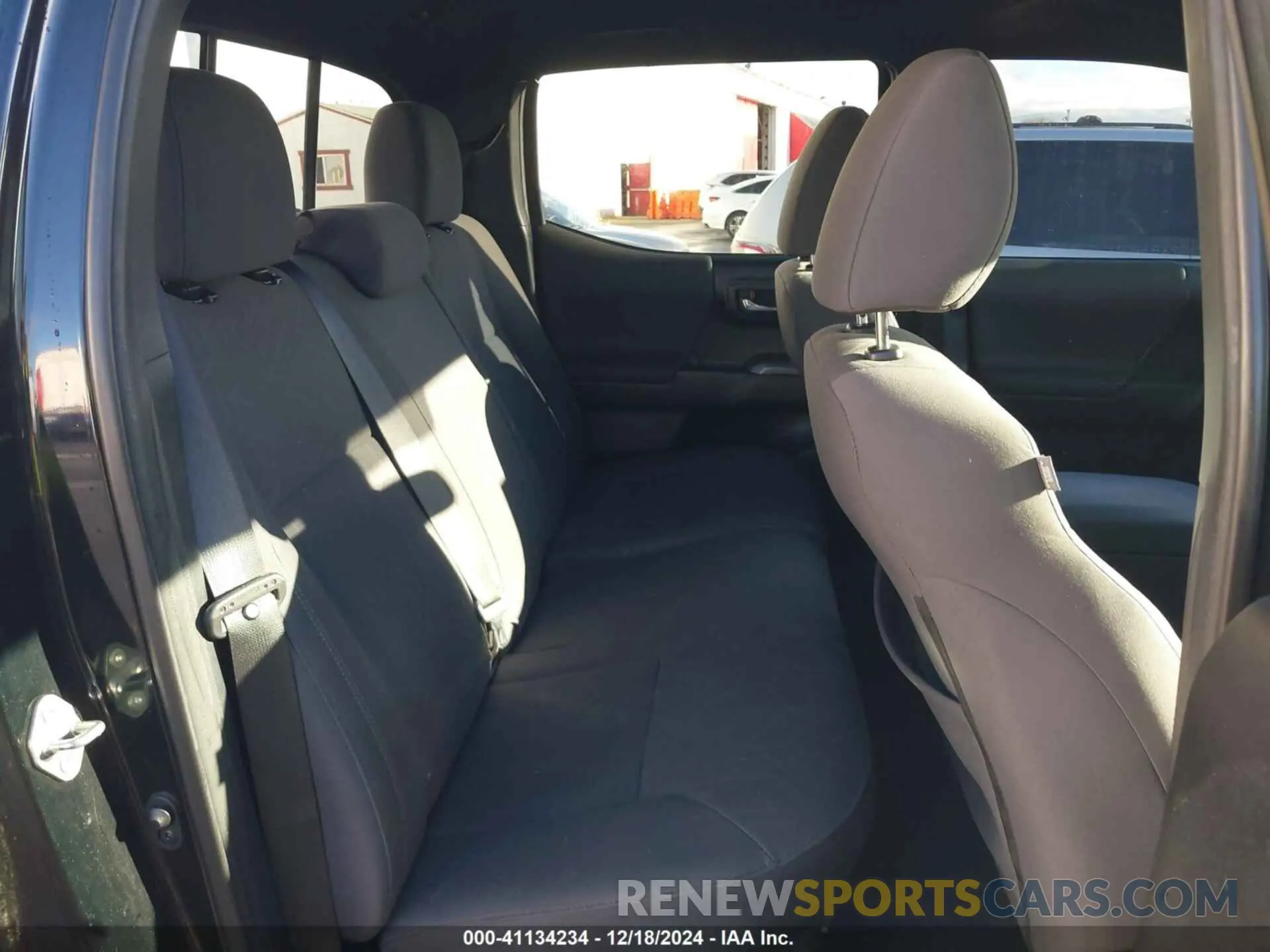 8 Photograph of a damaged car 3TMCZ5AN1KM274494 TOYOTA TACOMA 2019