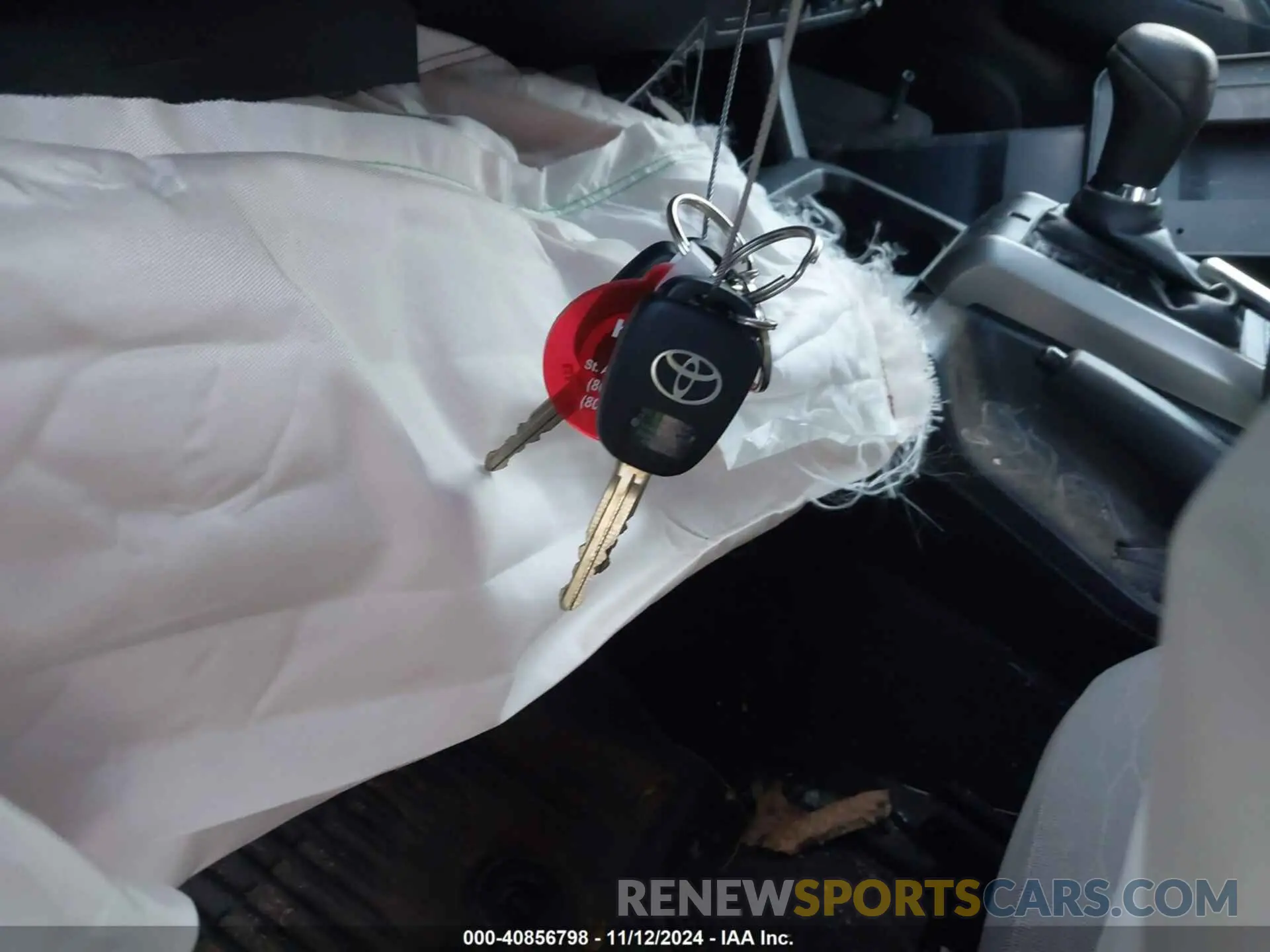 11 Photograph of a damaged car 3TMCZ5AN1KM283342 TOYOTA TACOMA 2019