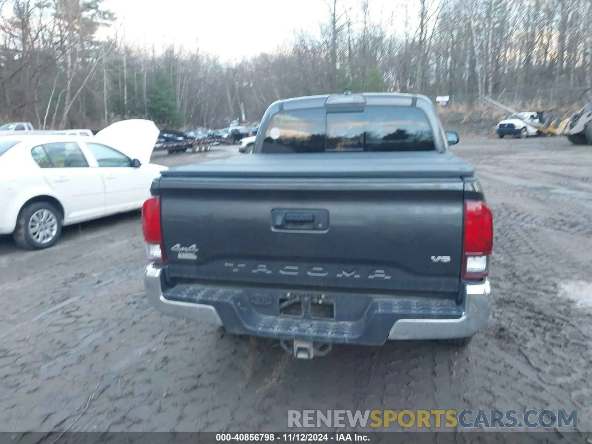 16 Photograph of a damaged car 3TMCZ5AN1KM283342 TOYOTA TACOMA 2019
