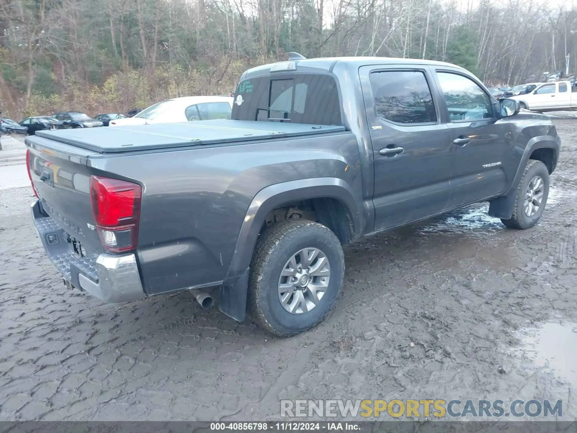 4 Photograph of a damaged car 3TMCZ5AN1KM283342 TOYOTA TACOMA 2019