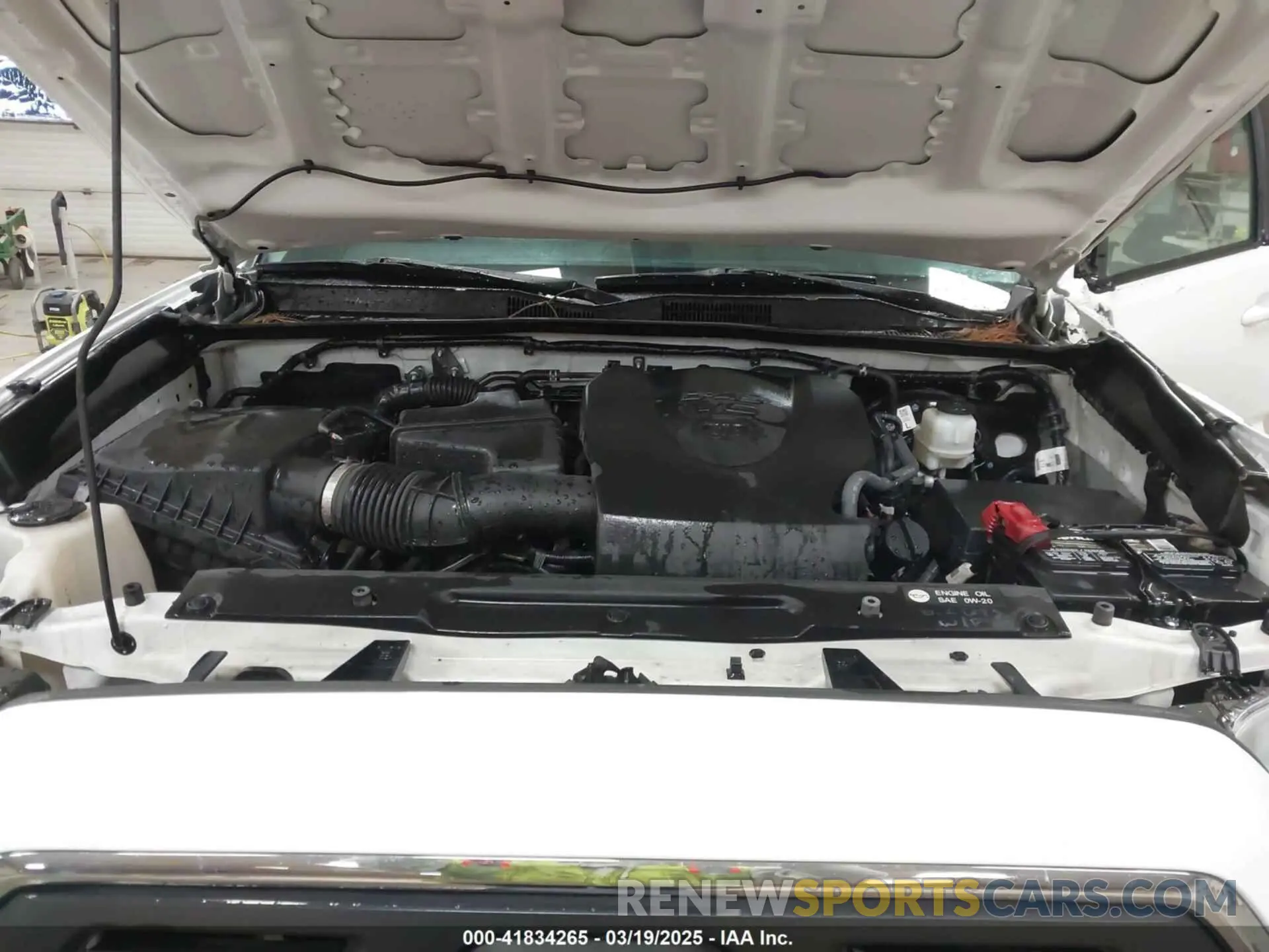 10 Photograph of a damaged car 3TMCZ5AN2KM189373 TOYOTA TACOMA 2019