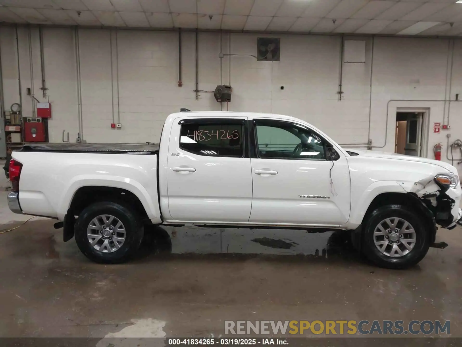 14 Photograph of a damaged car 3TMCZ5AN2KM189373 TOYOTA TACOMA 2019