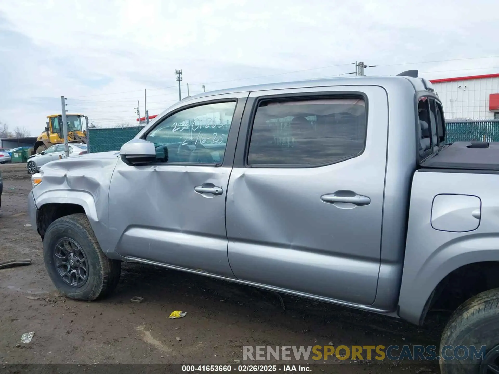 14 Photograph of a damaged car 3TMCZ5AN2KM198011 TOYOTA TACOMA 2019