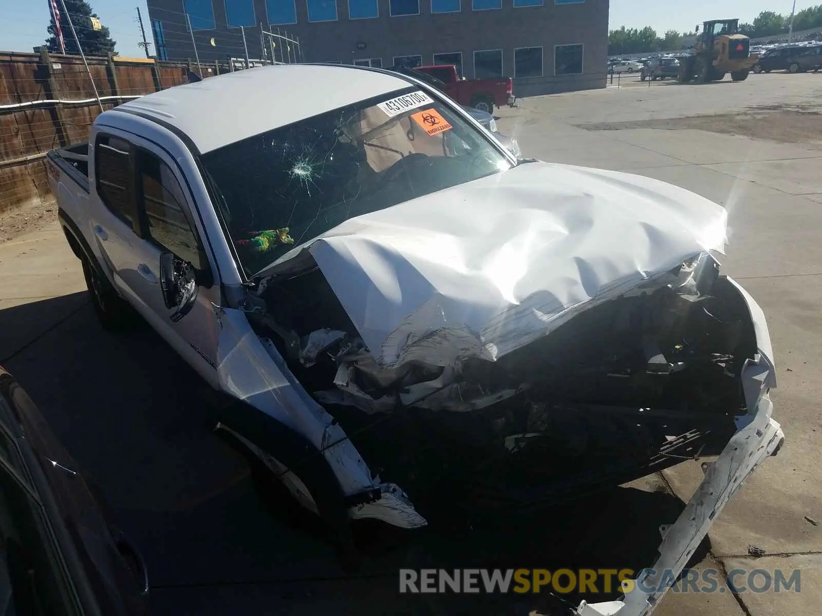 1 Photograph of a damaged car 3TMCZ5AN2KM204504 TOYOTA TACOMA 2019