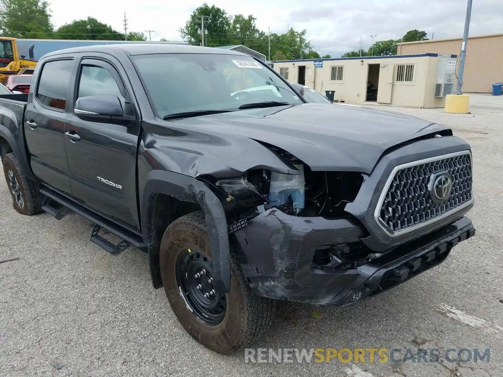 9 Photograph of a damaged car 3TMCZ5AN2KM210495 TOYOTA TACOMA 2019