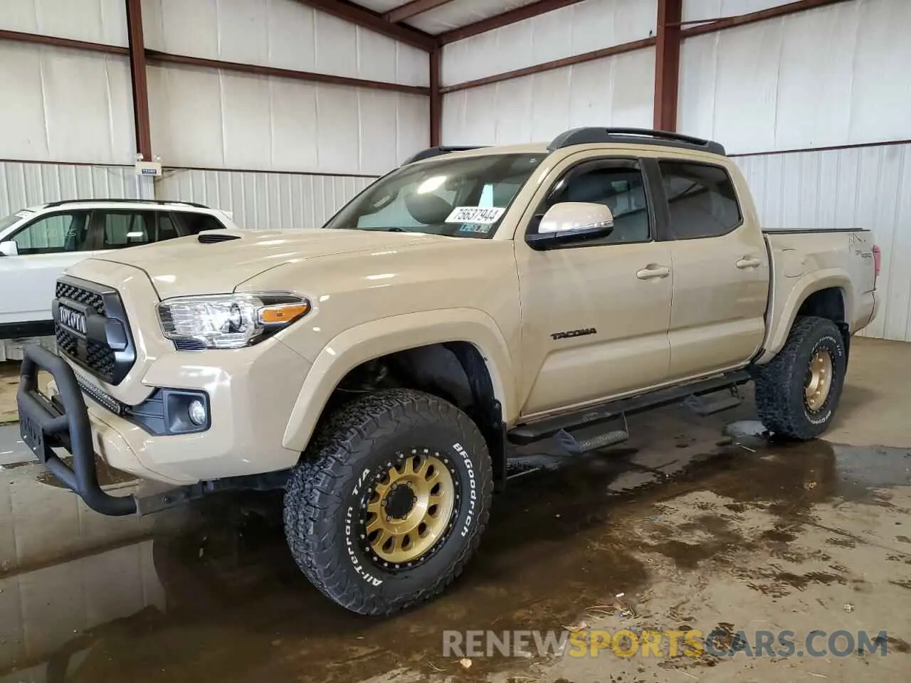1 Photograph of a damaged car 3TMCZ5AN2KM216782 TOYOTA TACOMA 2019