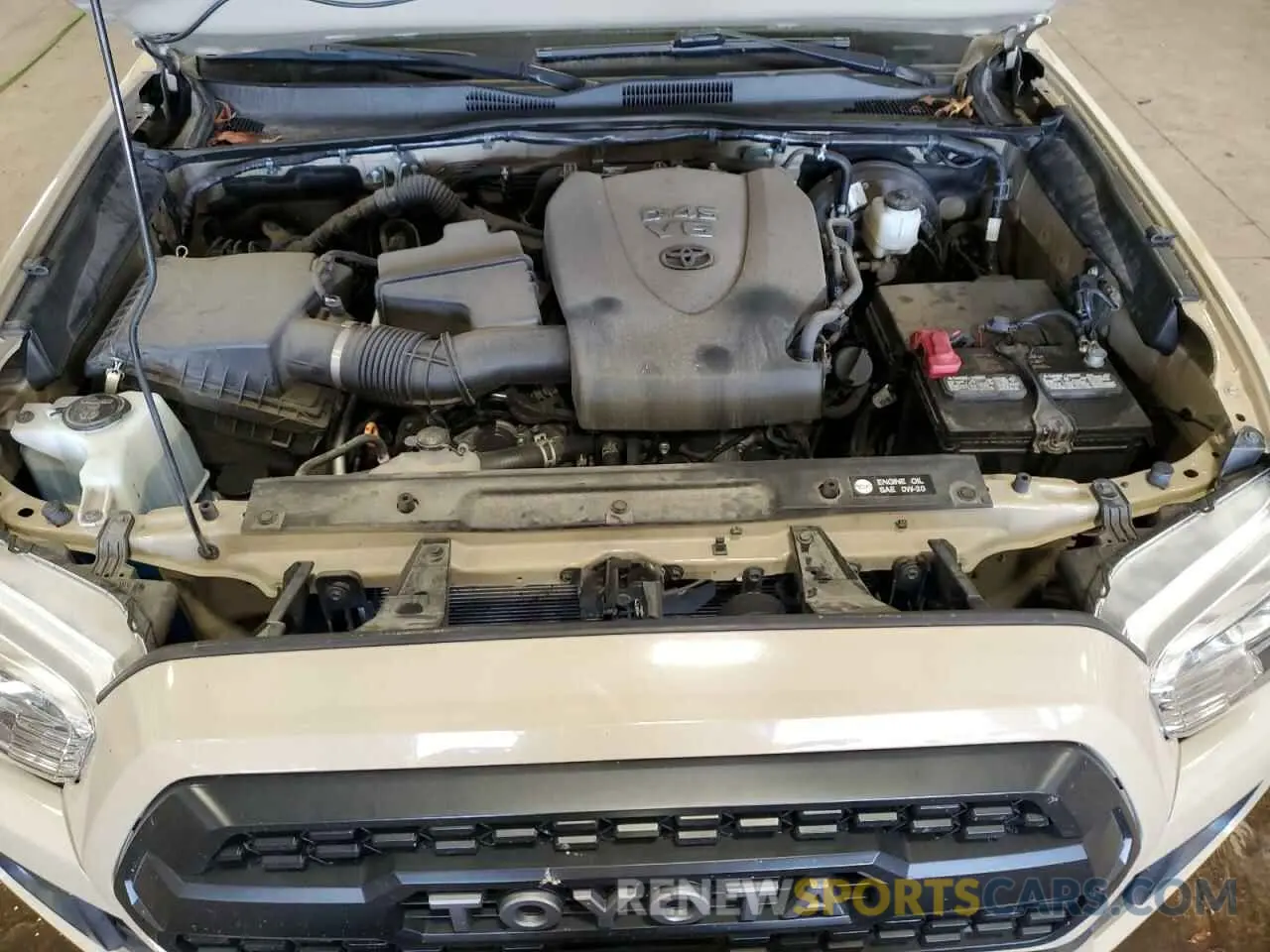 11 Photograph of a damaged car 3TMCZ5AN2KM216782 TOYOTA TACOMA 2019