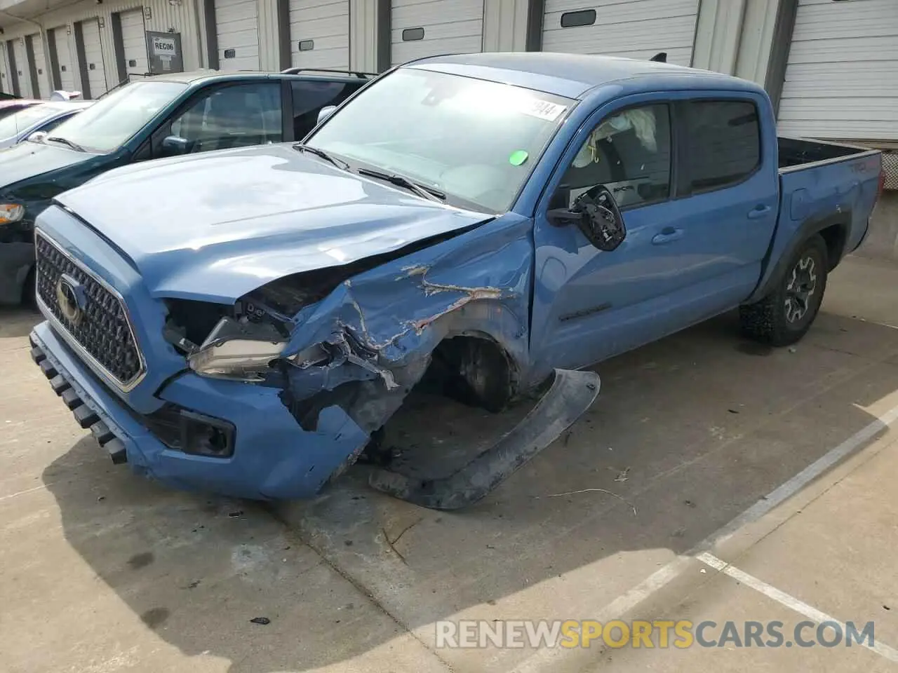 1 Photograph of a damaged car 3TMCZ5AN2KM225823 TOYOTA TACOMA 2019