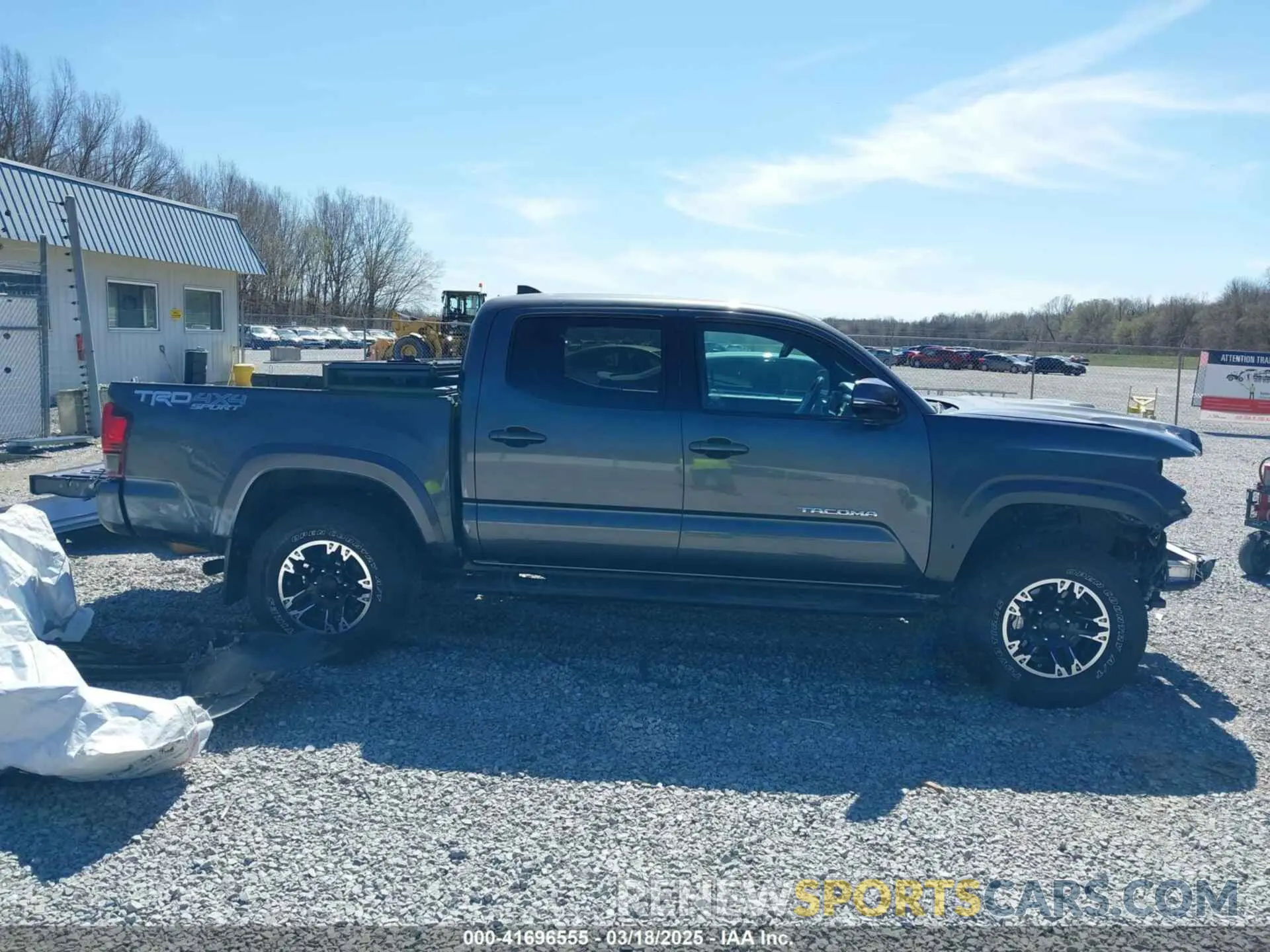 14 Photograph of a damaged car 3TMCZ5AN2KM268915 TOYOTA TACOMA 2019