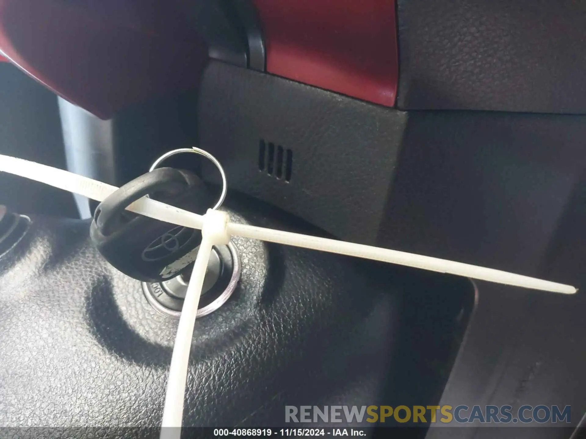 11 Photograph of a damaged car 3TMCZ5AN3KM198213 TOYOTA TACOMA 2019