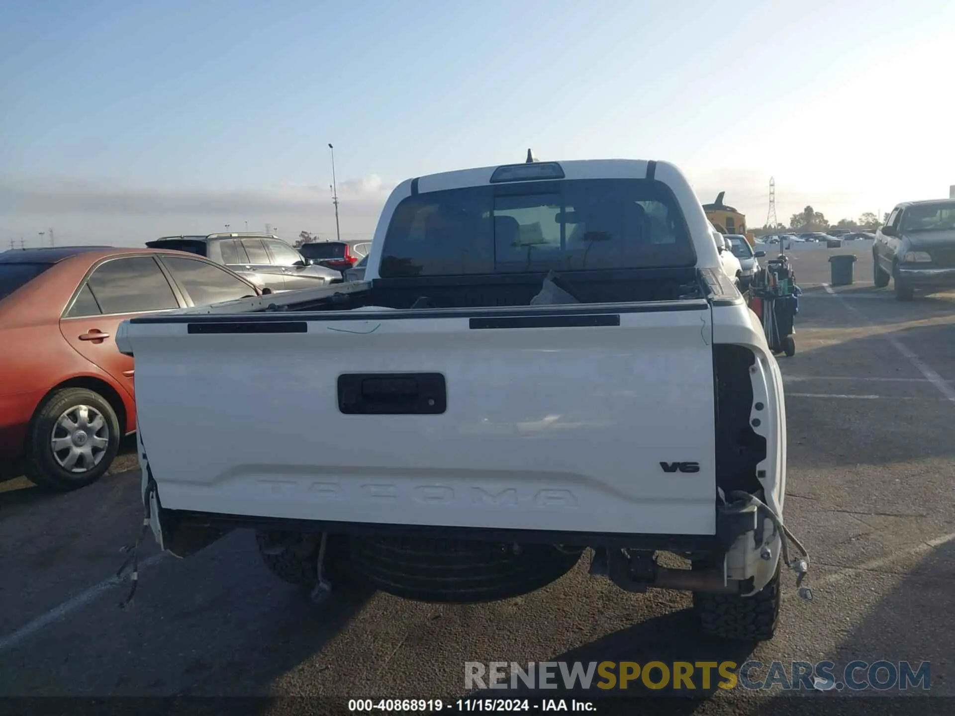 16 Photograph of a damaged car 3TMCZ5AN3KM198213 TOYOTA TACOMA 2019