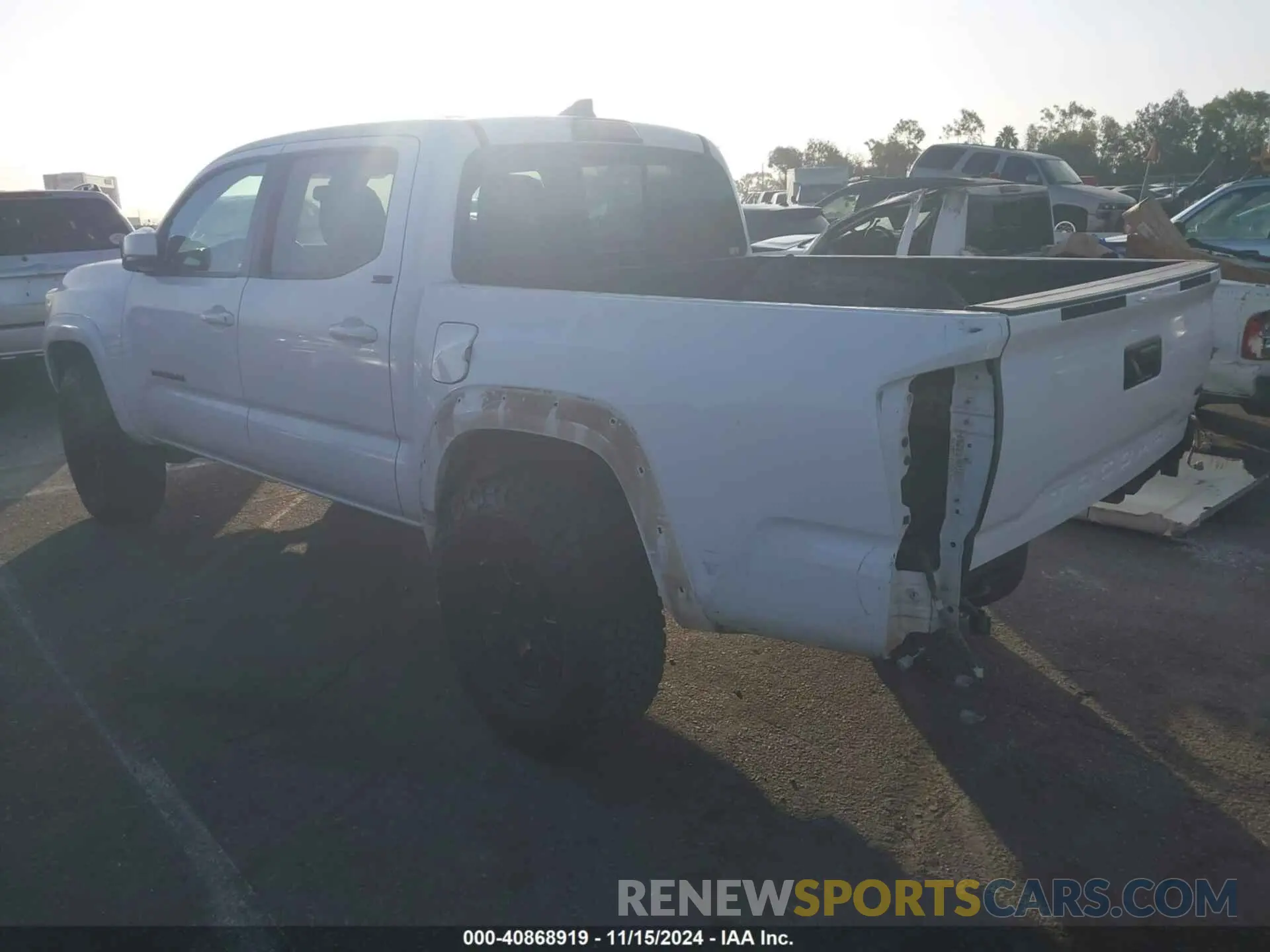 3 Photograph of a damaged car 3TMCZ5AN3KM198213 TOYOTA TACOMA 2019