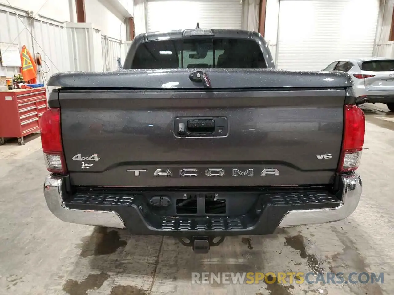 6 Photograph of a damaged car 3TMCZ5AN3KM199992 TOYOTA TACOMA 2019