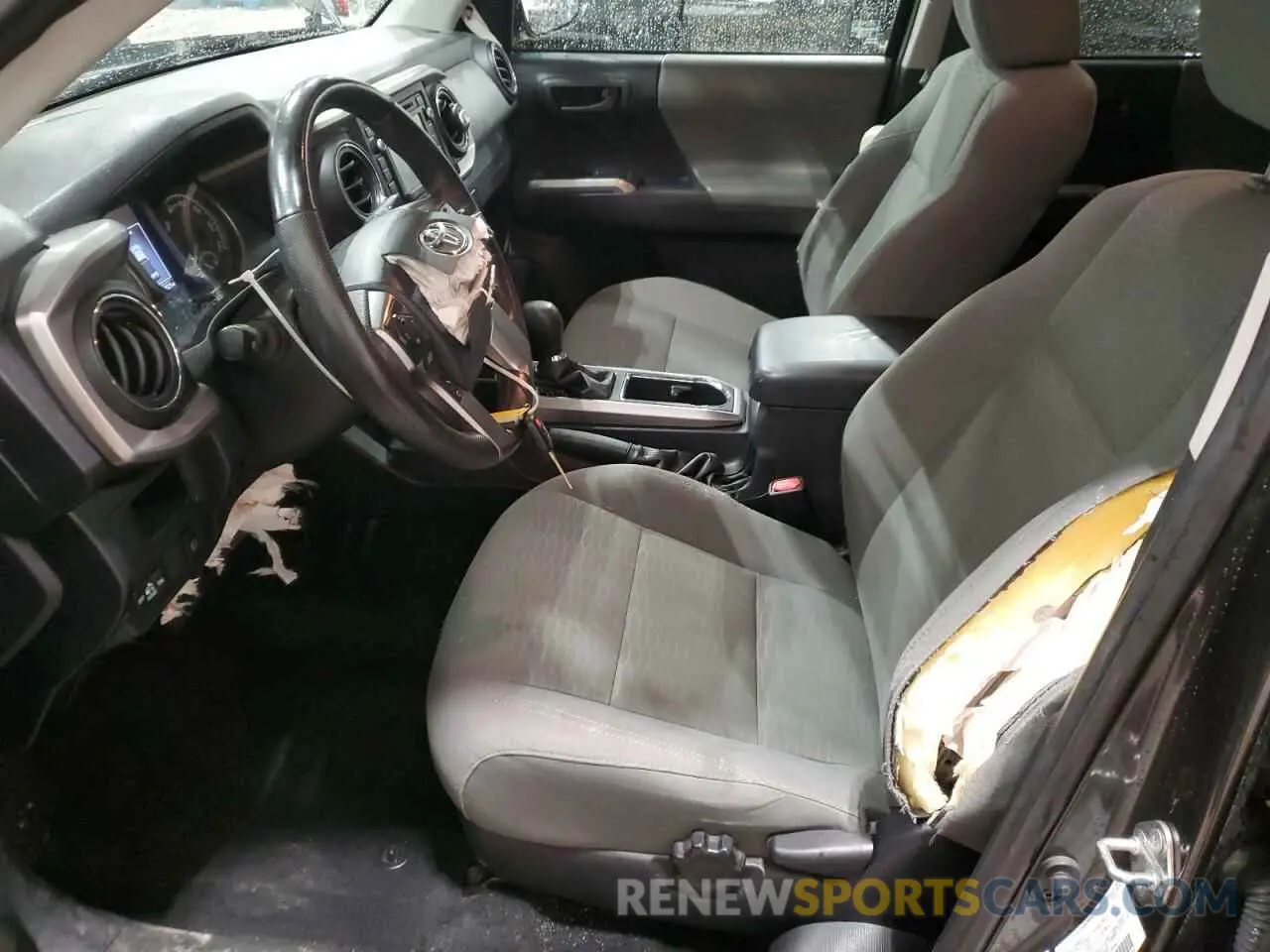 7 Photograph of a damaged car 3TMCZ5AN3KM199992 TOYOTA TACOMA 2019