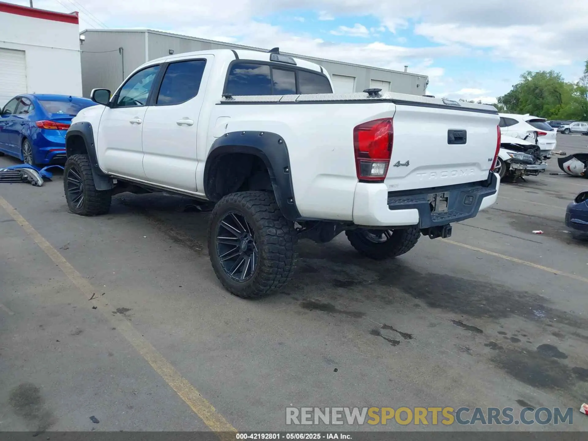 3 Photograph of a damaged car 3TMCZ5AN3KM202132 TOYOTA TACOMA 2019