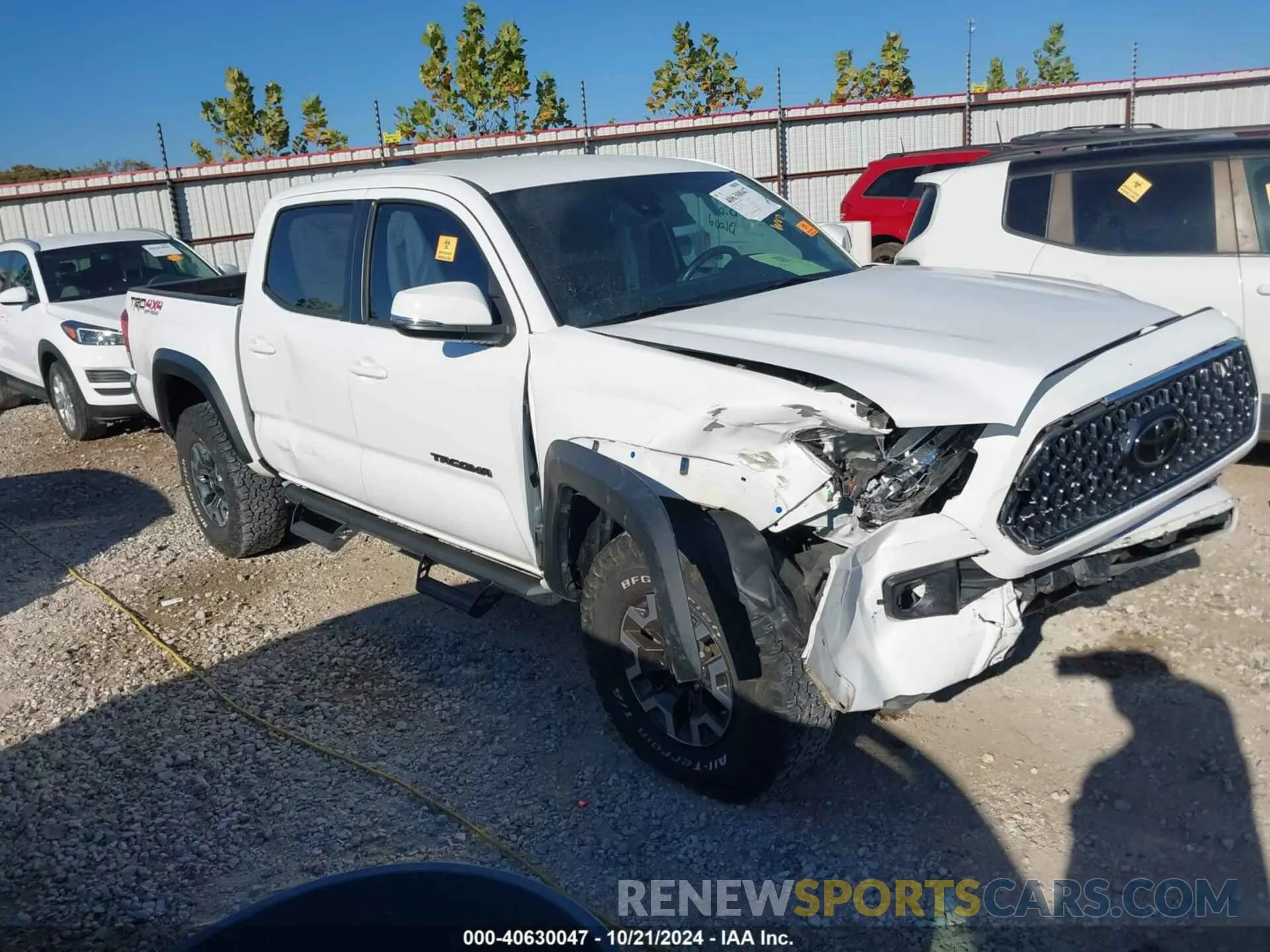 1 Photograph of a damaged car 3TMCZ5AN3KM204446 TOYOTA TACOMA 2019