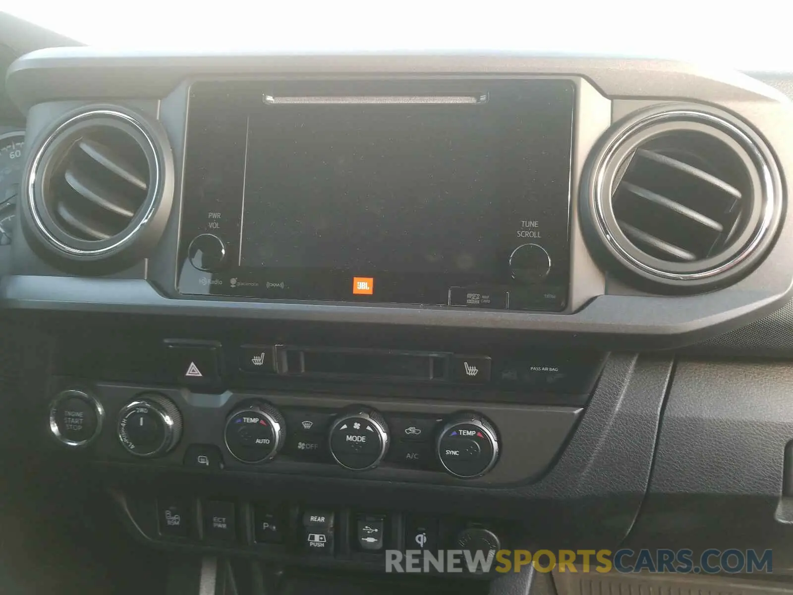 9 Photograph of a damaged car 3TMCZ5AN3KM204978 TOYOTA TACOMA 2019