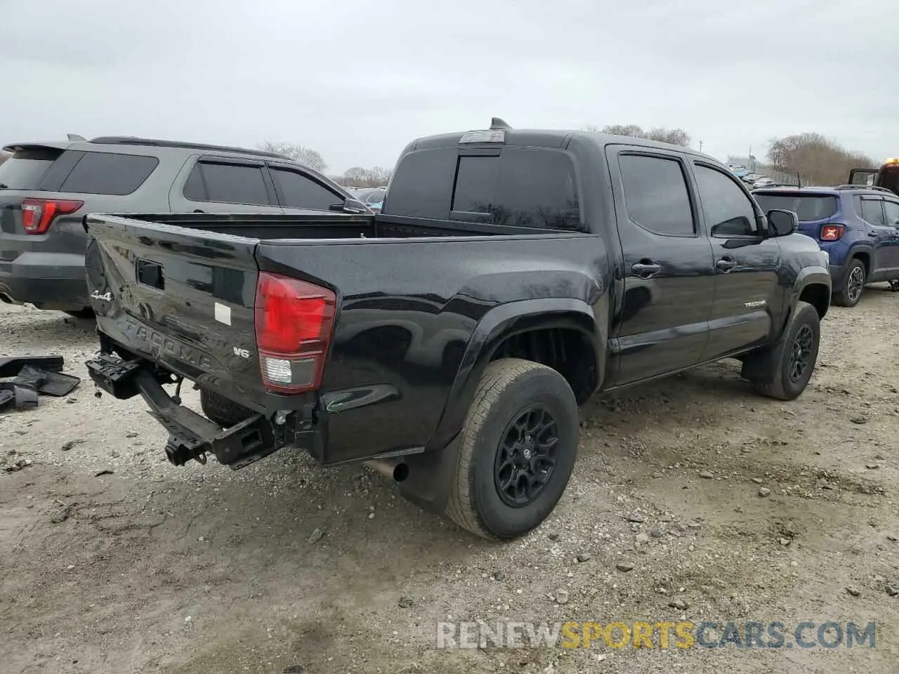3 Photograph of a damaged car 3TMCZ5AN3KM224793 TOYOTA TACOMA 2019