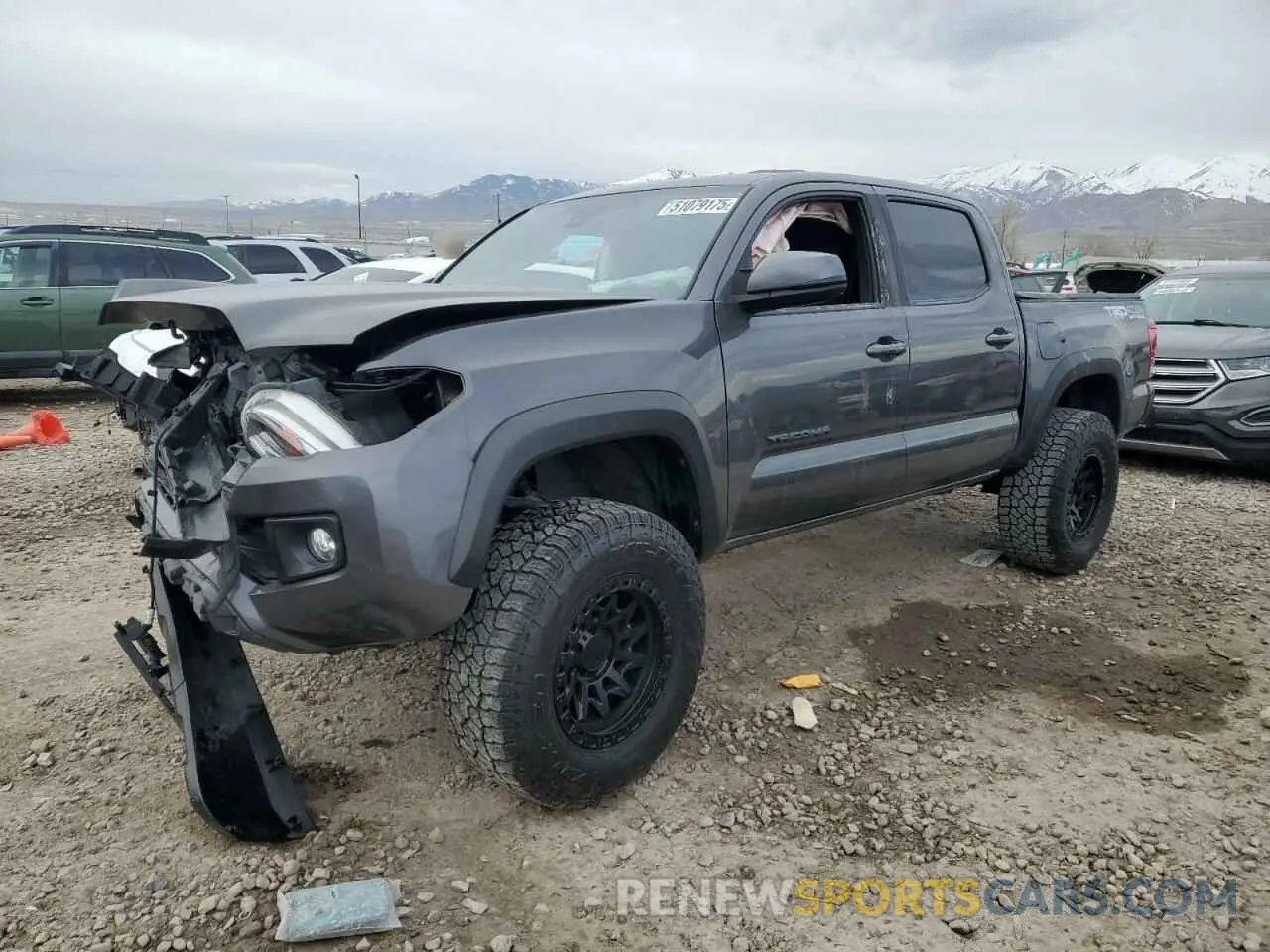 1 Photograph of a damaged car 3TMCZ5AN3KM225233 TOYOTA TACOMA 2019