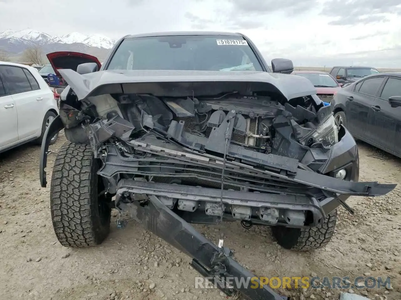 5 Photograph of a damaged car 3TMCZ5AN3KM225233 TOYOTA TACOMA 2019