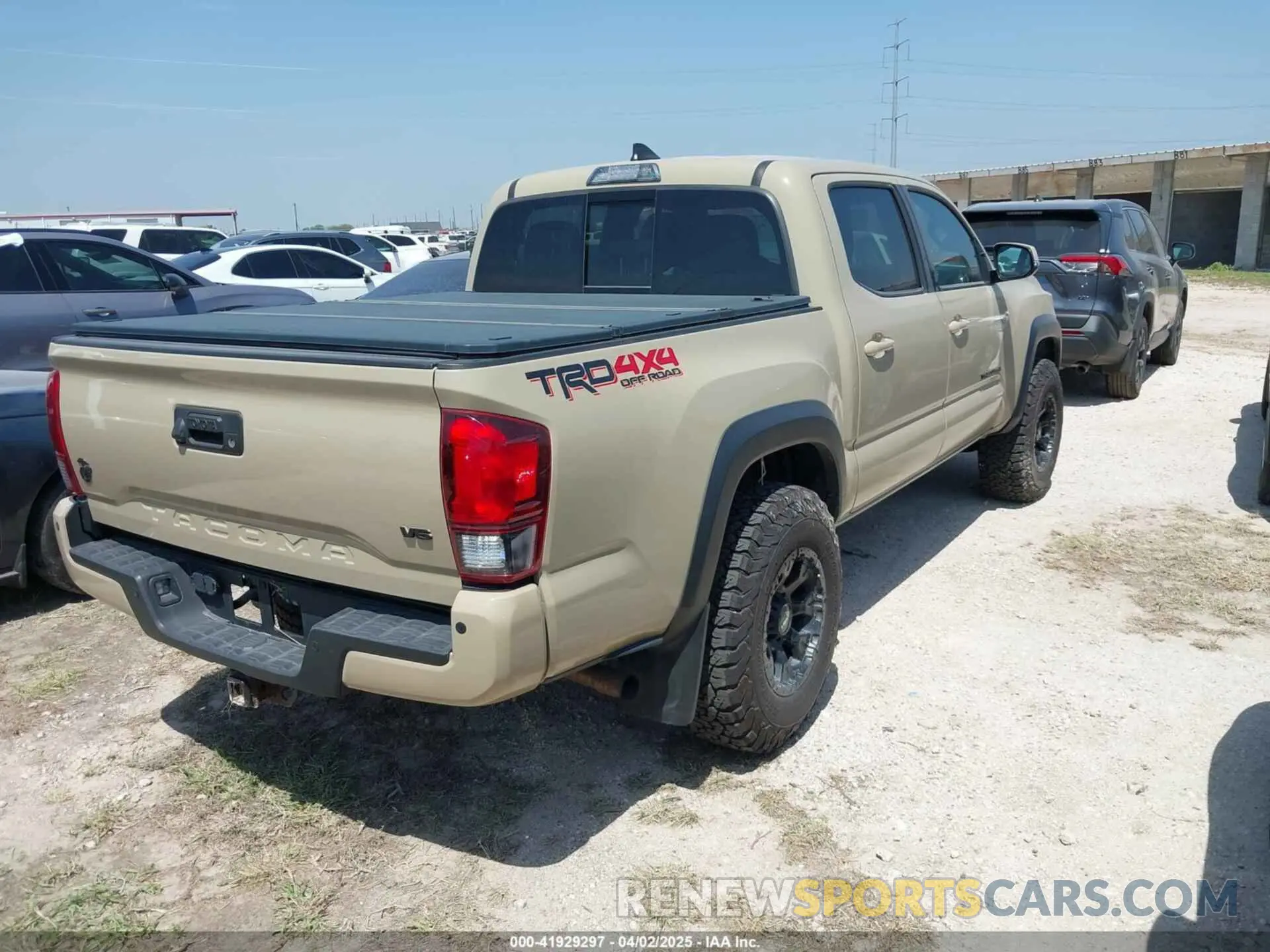 4 Photograph of a damaged car 3TMCZ5AN3KM232103 TOYOTA TACOMA 2019