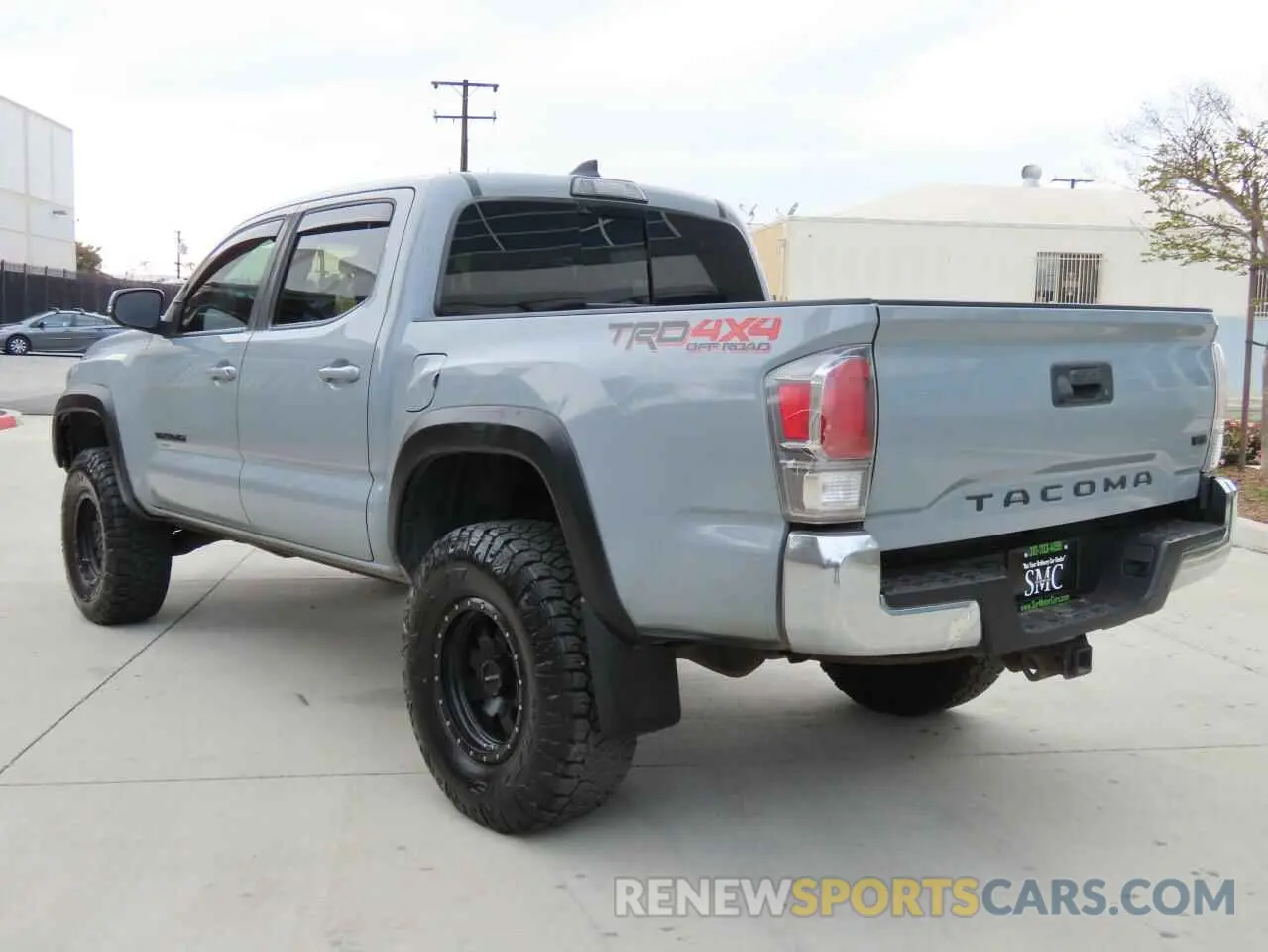 4 Photograph of a damaged car 3TMCZ5AN3KM256031 TOYOTA TACOMA 2019