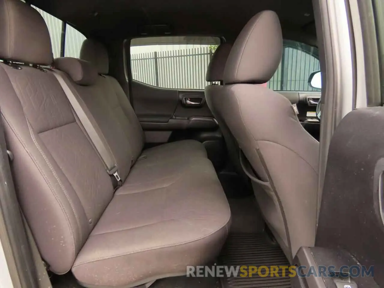 6 Photograph of a damaged car 3TMCZ5AN3KM256031 TOYOTA TACOMA 2019