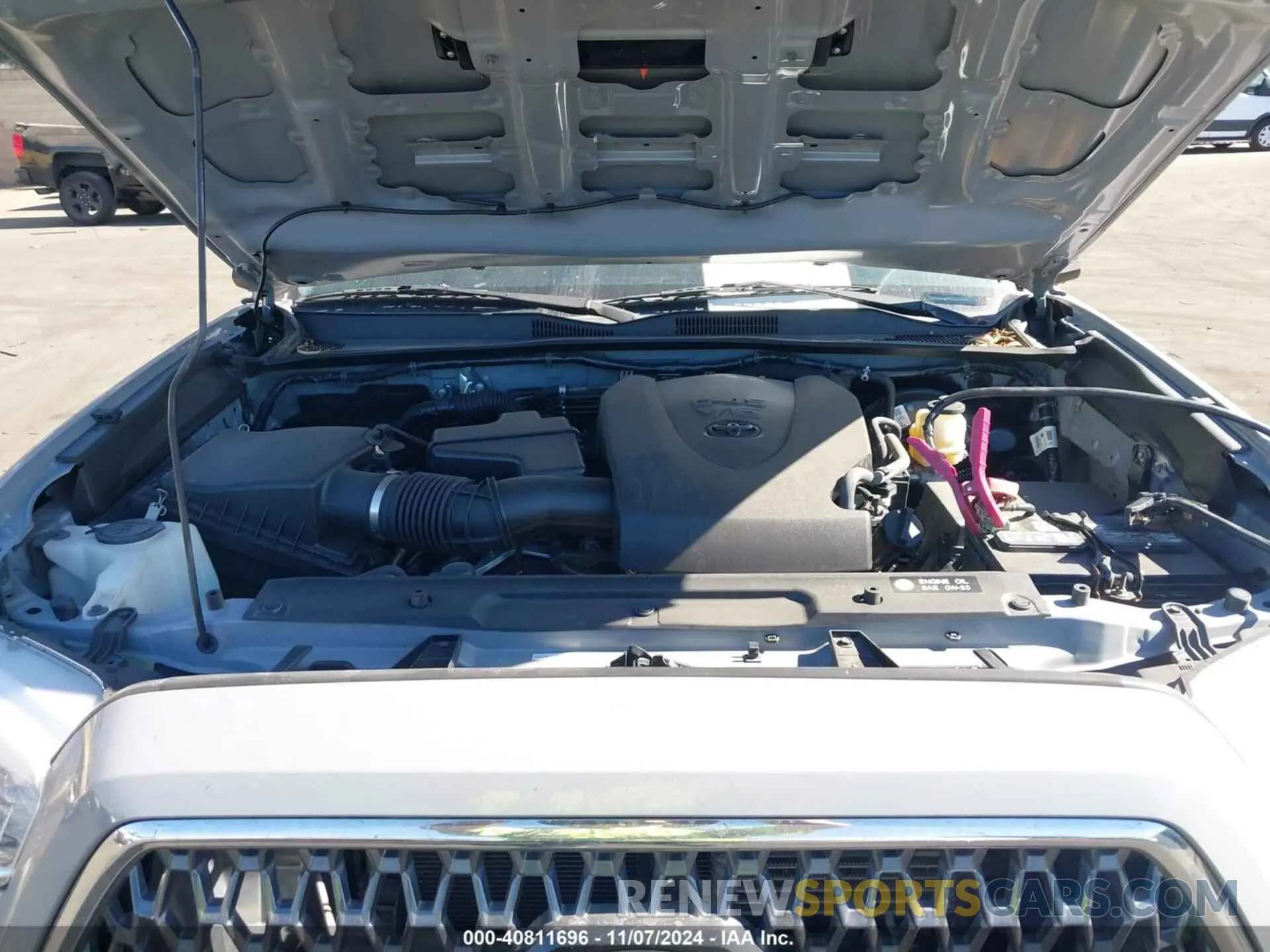 10 Photograph of a damaged car 3TMCZ5AN3KM260757 TOYOTA TACOMA 2019