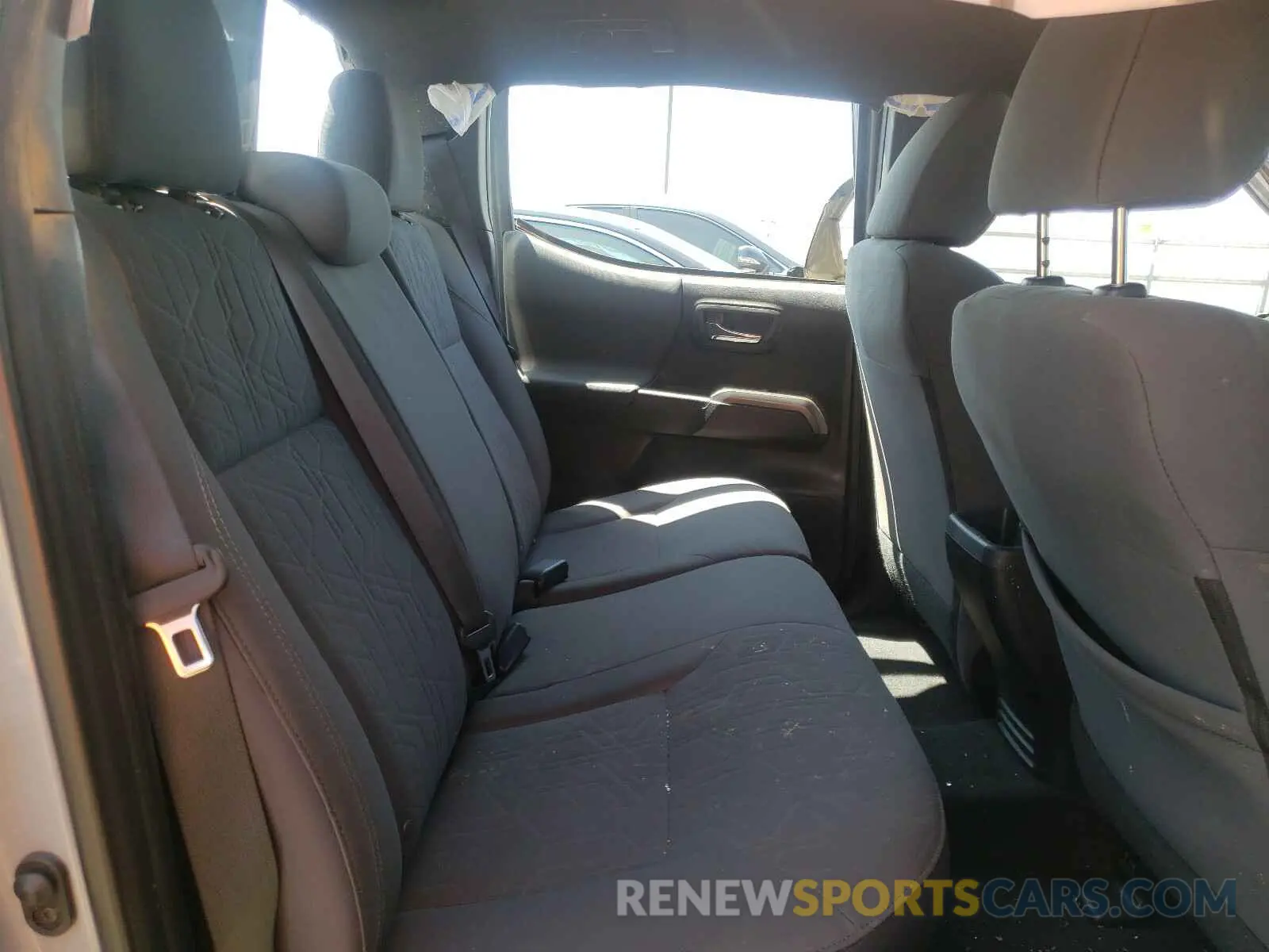 6 Photograph of a damaged car 3TMCZ5AN3KM282239 TOYOTA TACOMA 2019