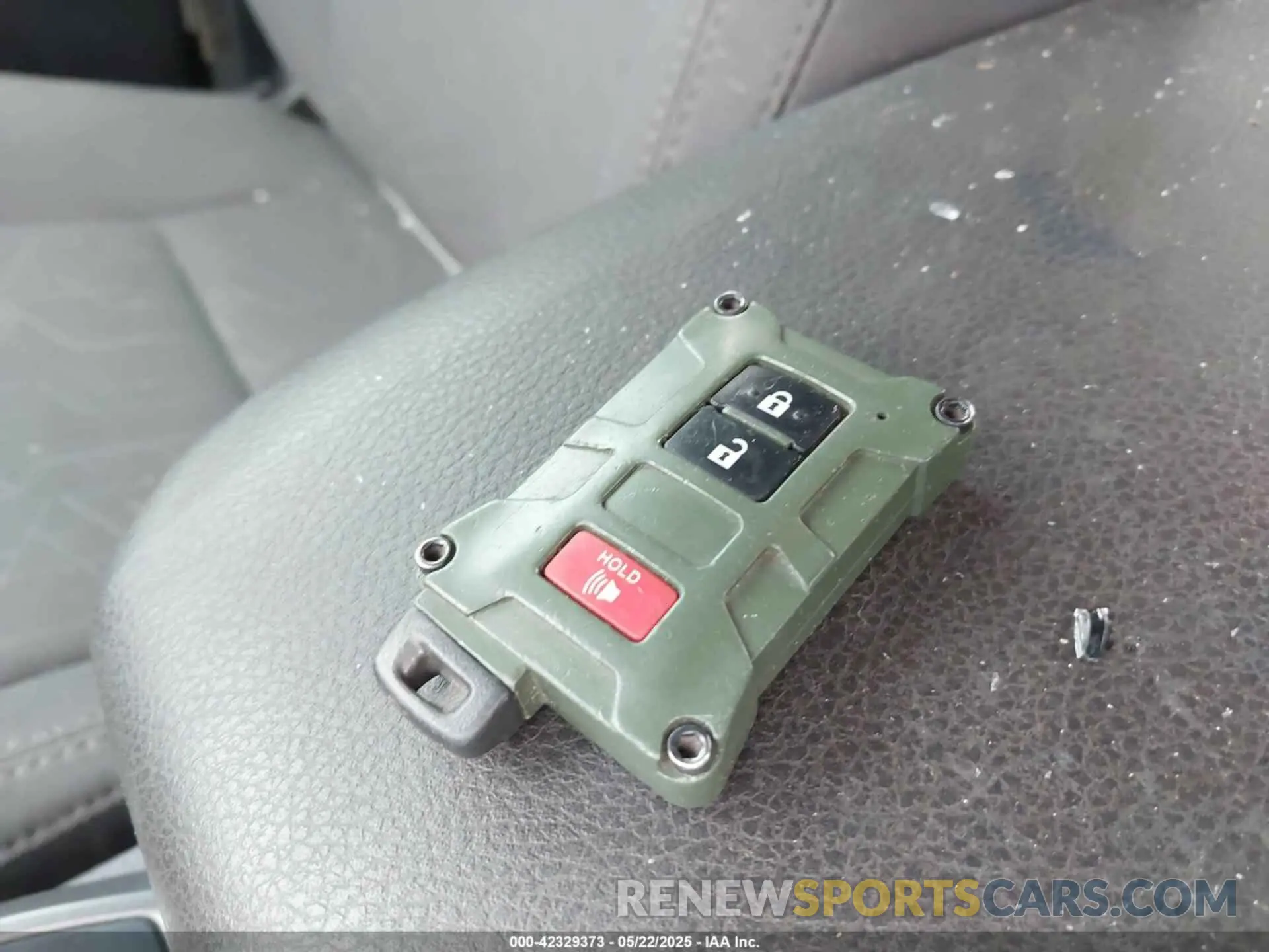 11 Photograph of a damaged car 3TMCZ5AN3KM286159 TOYOTA TACOMA 2019