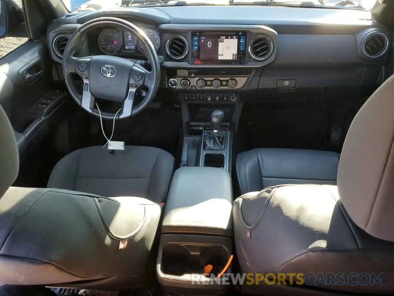 8 Photograph of a damaged car 3TMCZ5AN4KM242235 TOYOTA TACOMA 2019