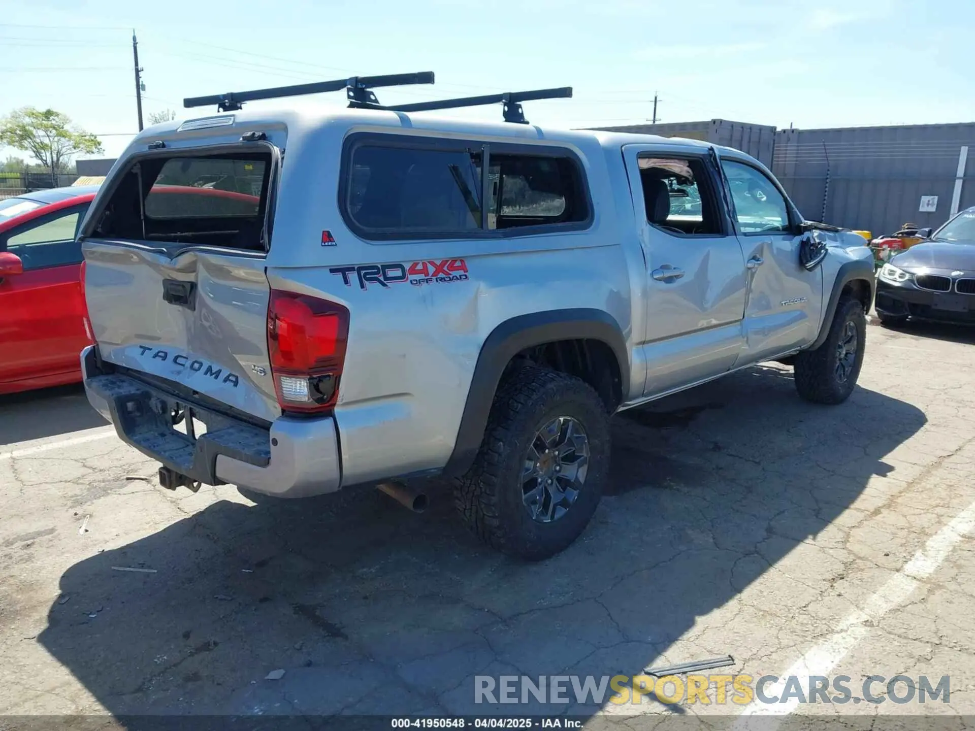 4 Photograph of a damaged car 3TMCZ5AN4KM244356 TOYOTA TACOMA 2019